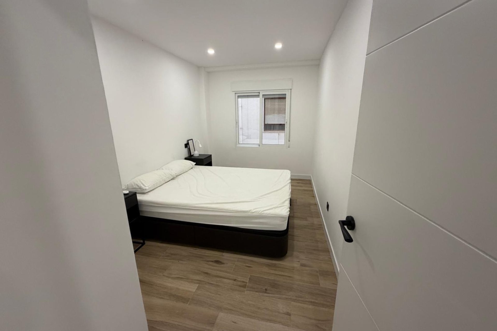 Odsprzedaż - Mieszkanie w bloku -
Torrevieja - Acequion