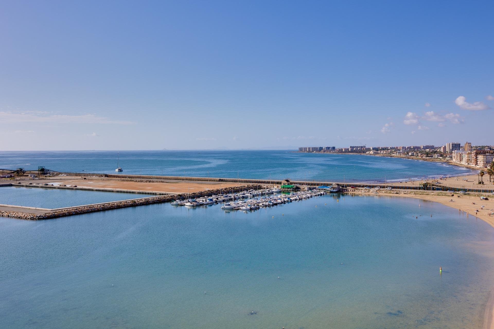 Odsprzedaż - Mieszkanie w bloku -
Torrevieja - Acequion