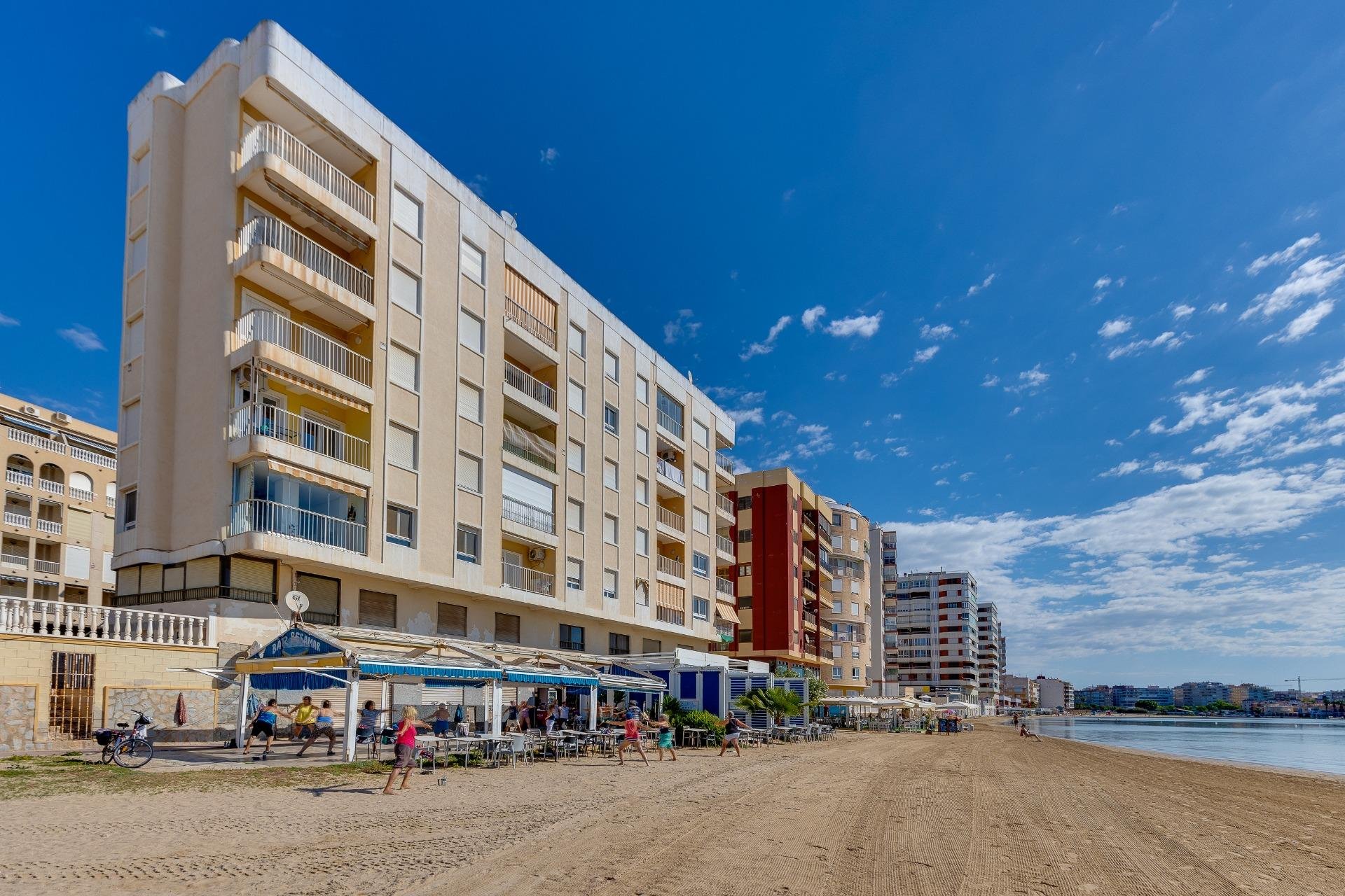 Odsprzedaż - Mieszkanie w bloku -
Torrevieja - Acequion