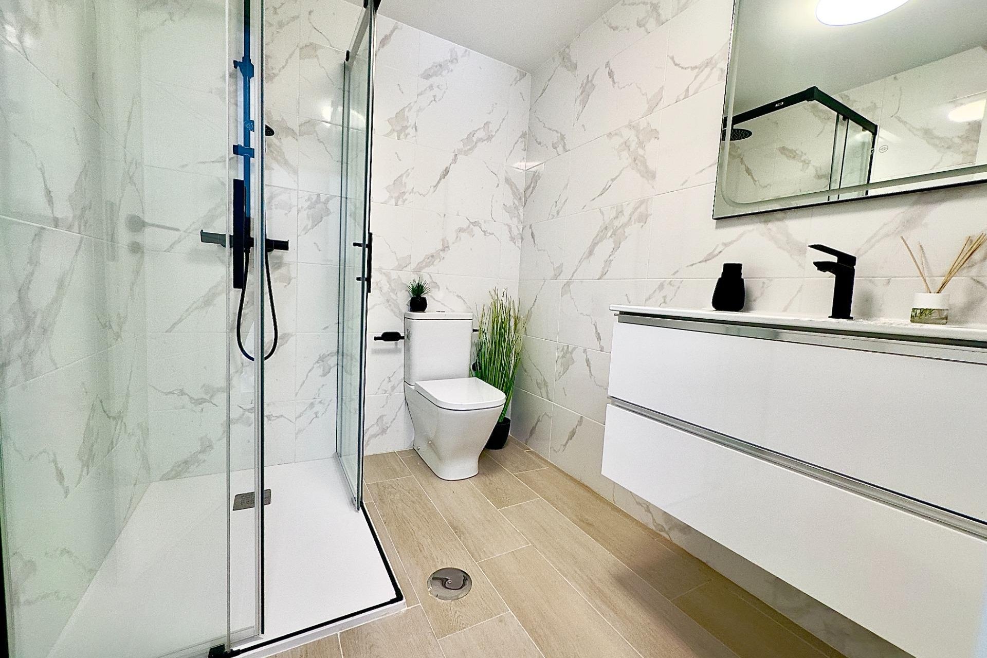 Odsprzedaż - Mieszkanie w bloku -
Torrevieja - Cabo Cervera