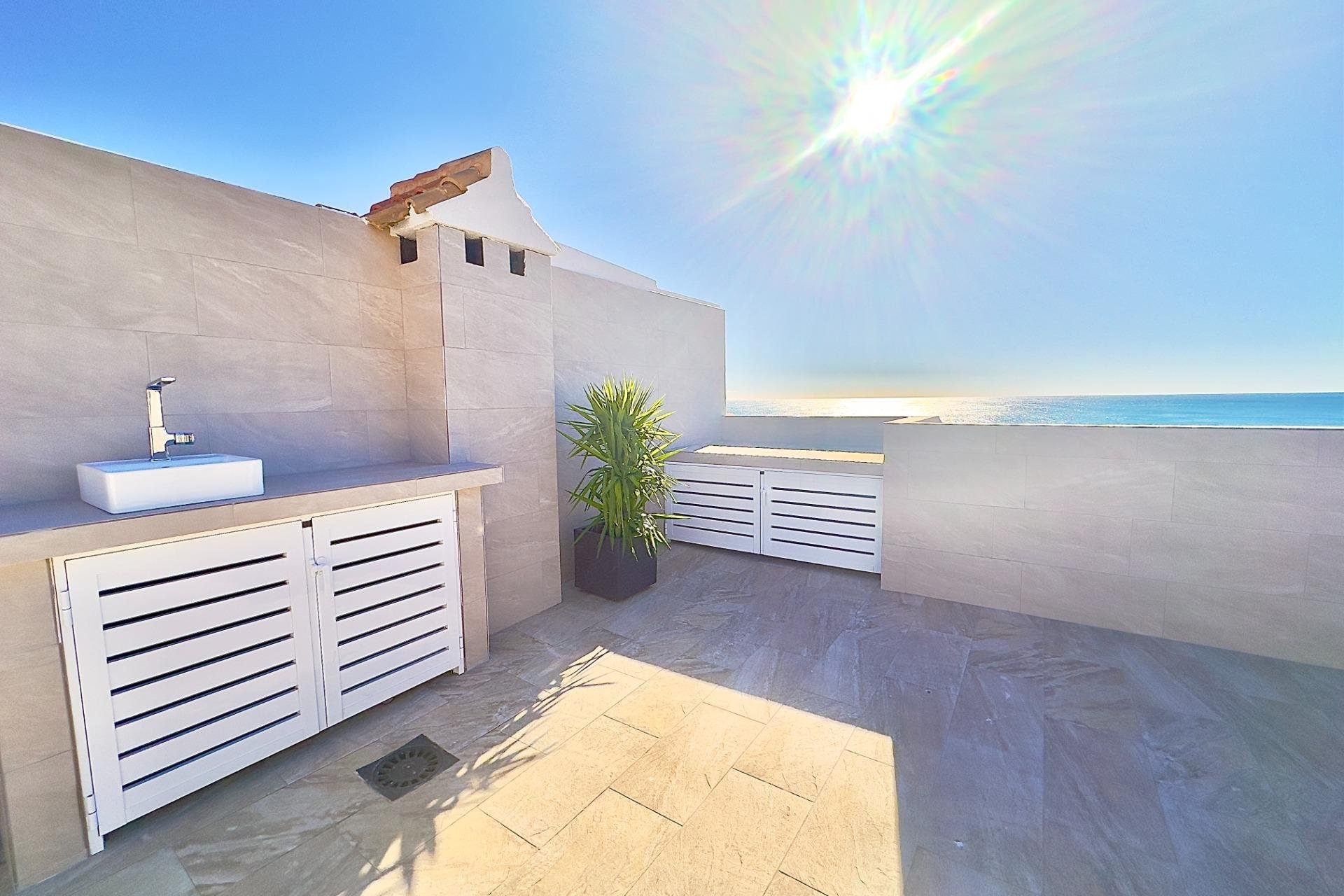 Odsprzedaż - Mieszkanie w bloku -
Torrevieja - Cabo Cervera