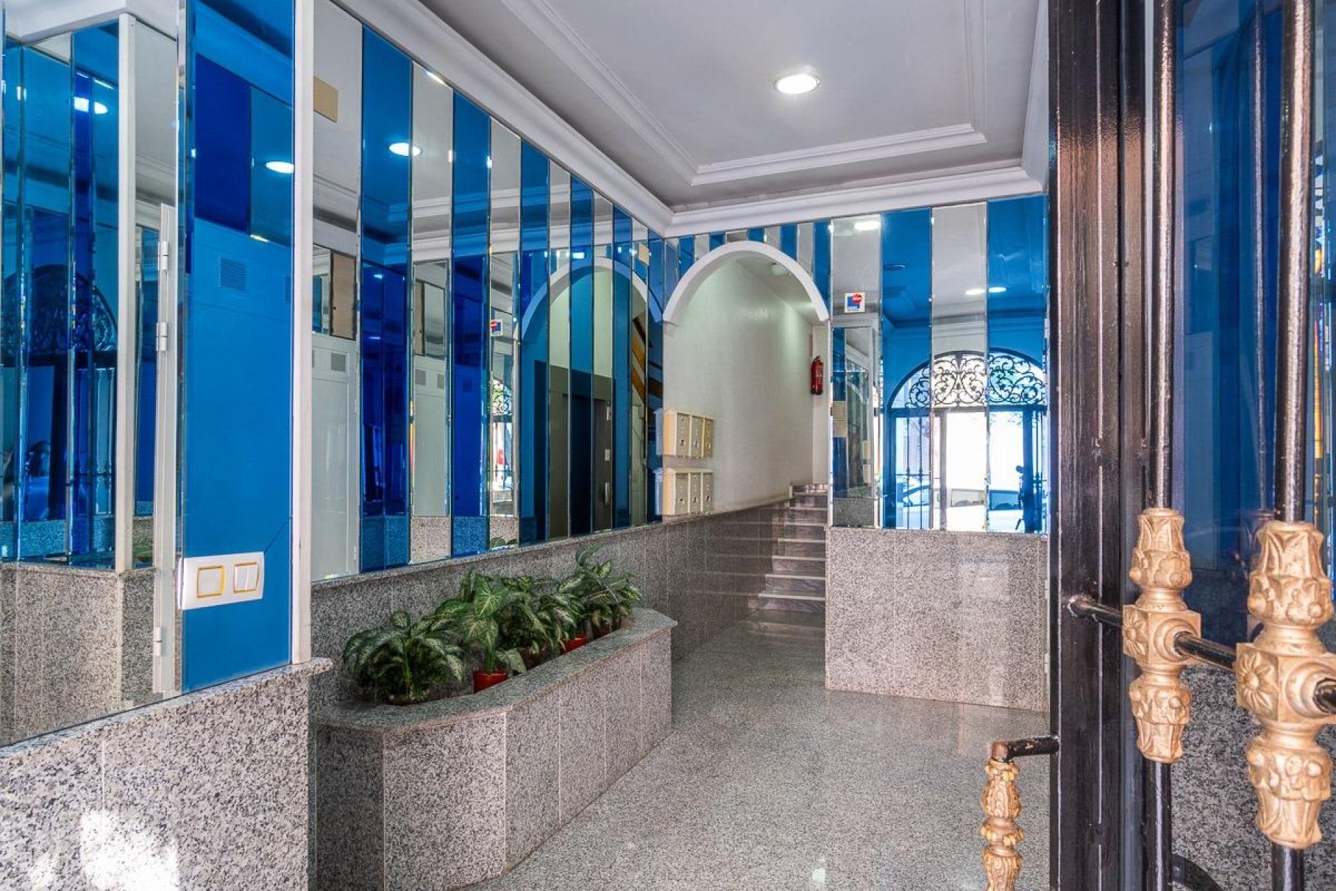 Odsprzedaż - Mieszkanie w bloku -
Torrevieja - Centro