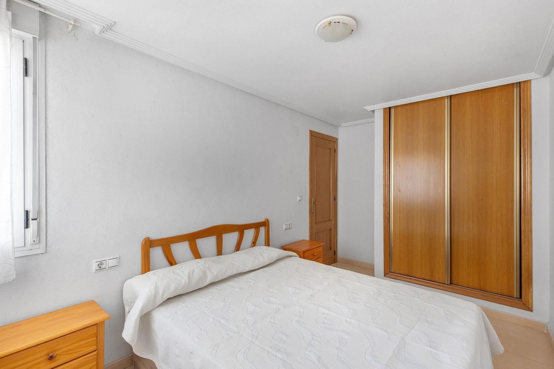 Odsprzedaż - Mieszkanie w bloku -
Torrevieja - Centro