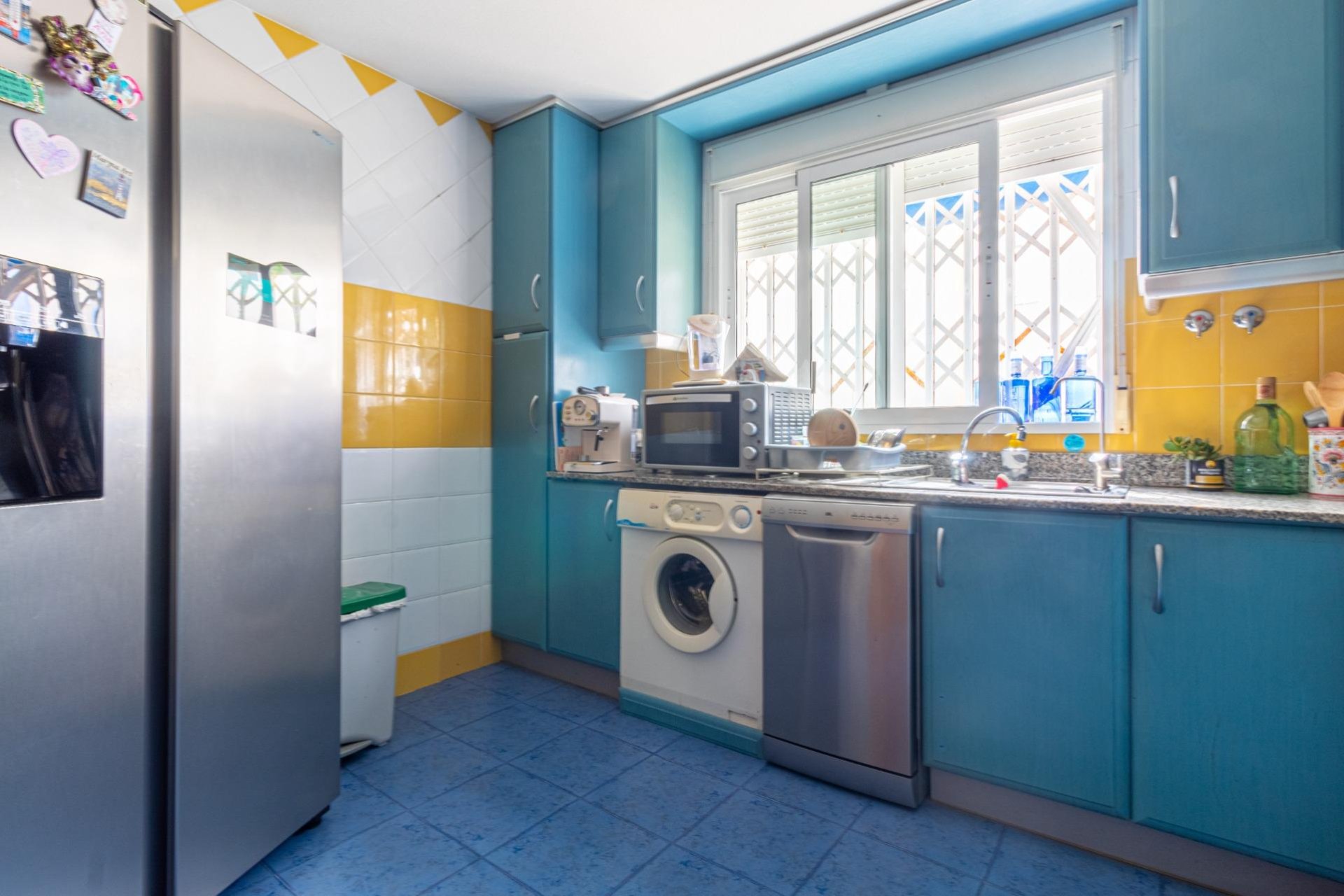 Odsprzedaż - Mieszkanie w bloku -
Torrevieja - Playa de los locos