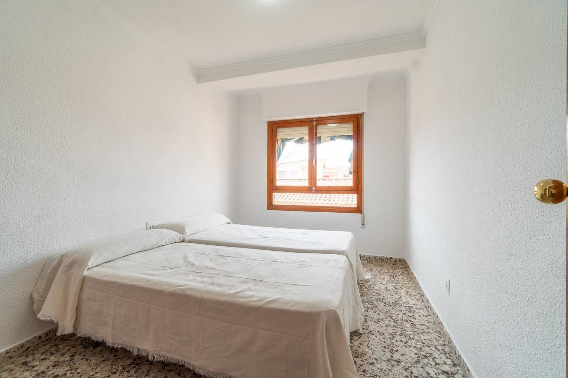 Odsprzedaż - Mieszkanie w bloku -
Torrevieja - Playa de los Naufragos