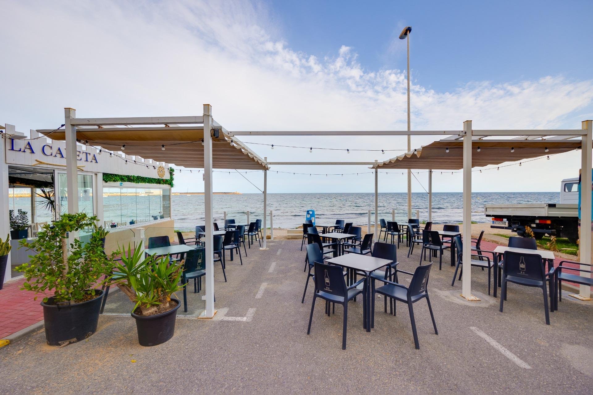 Odsprzedaż - Mieszkanie w bloku -
Torrevieja - Playa de los Naufragos