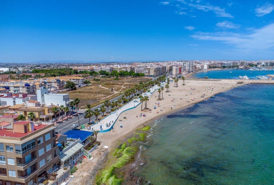 Odsprzedaż - Mieszkanie w bloku -
Torrevieja - Playa de los Naufragos