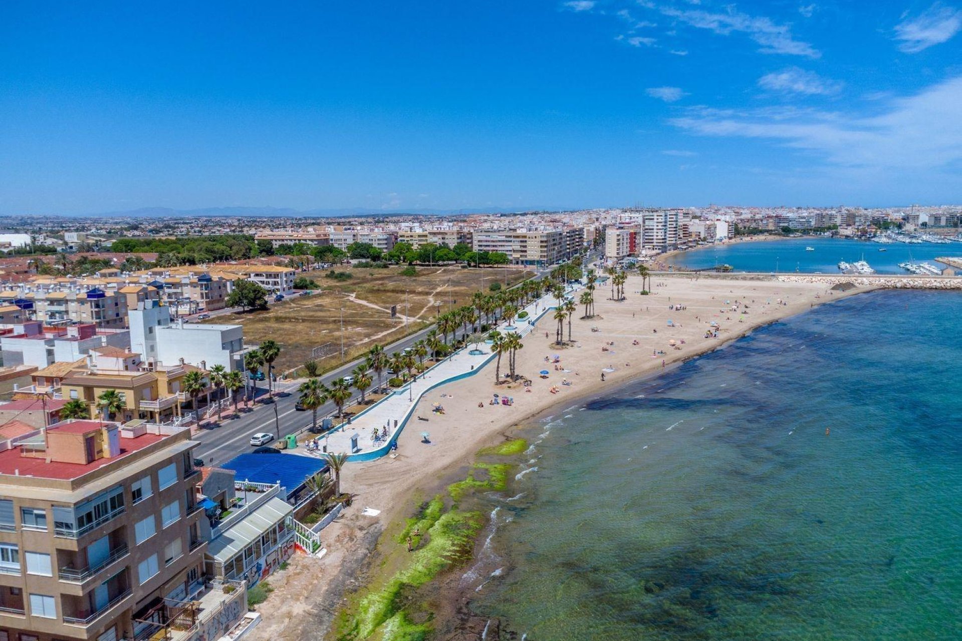 Odsprzedaż - Mieszkanie w bloku -
Torrevieja - Playa de los Naufragos