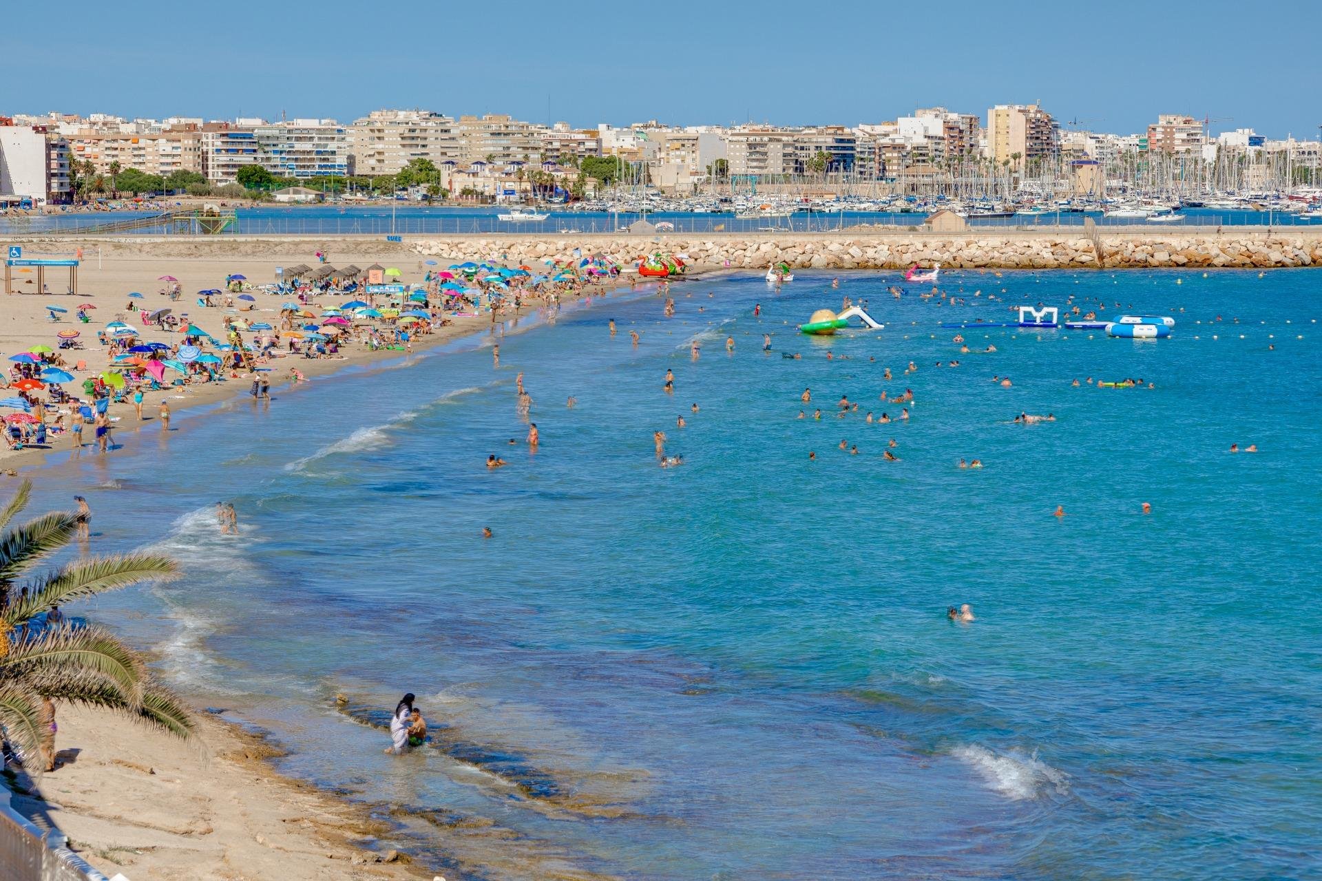 Odsprzedaż - Mieszkanie w bloku -
Torrevieja - Playa de los Naufragos