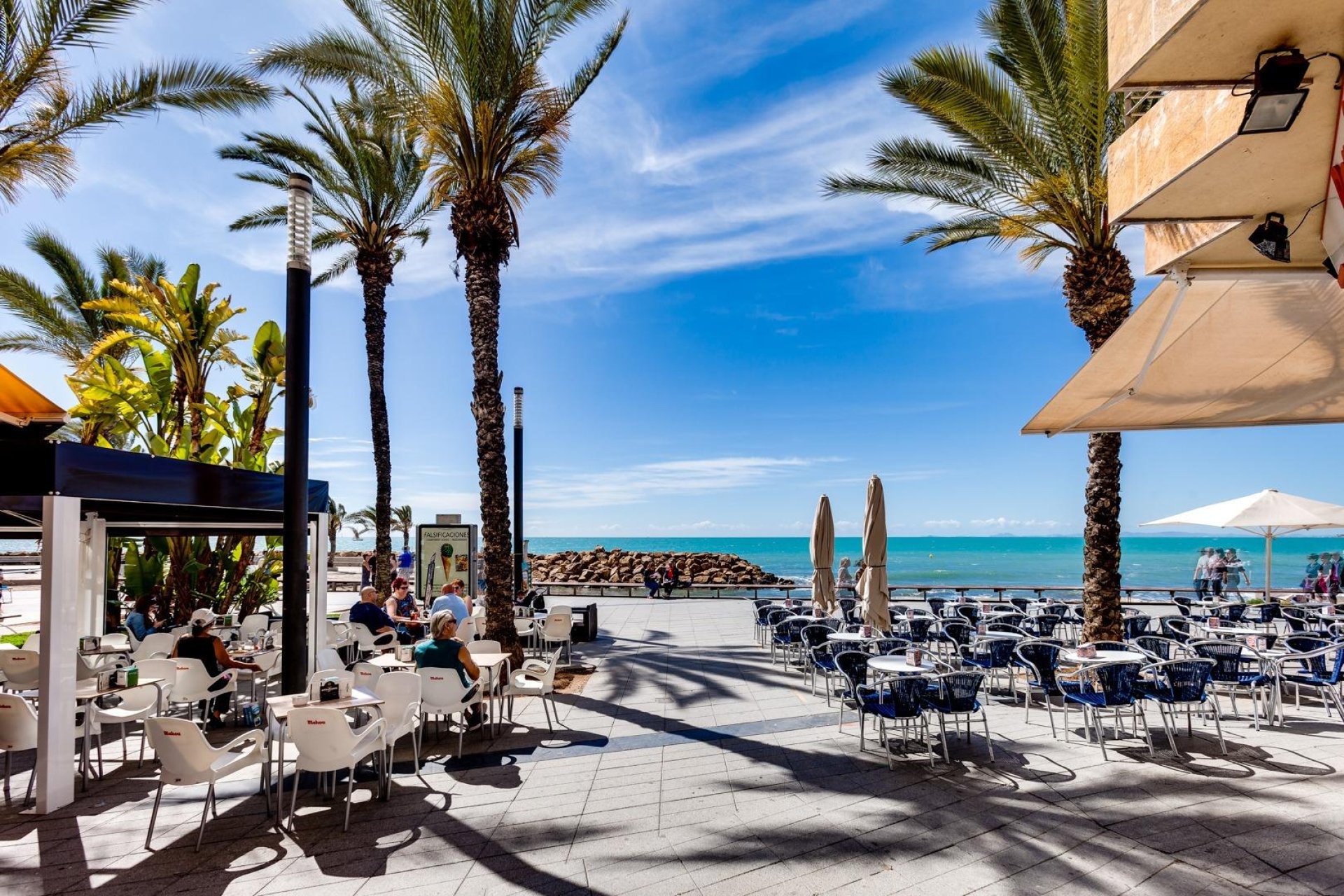 Odsprzedaż - Mieszkanie w bloku -
Torrevieja - Playa del Cura