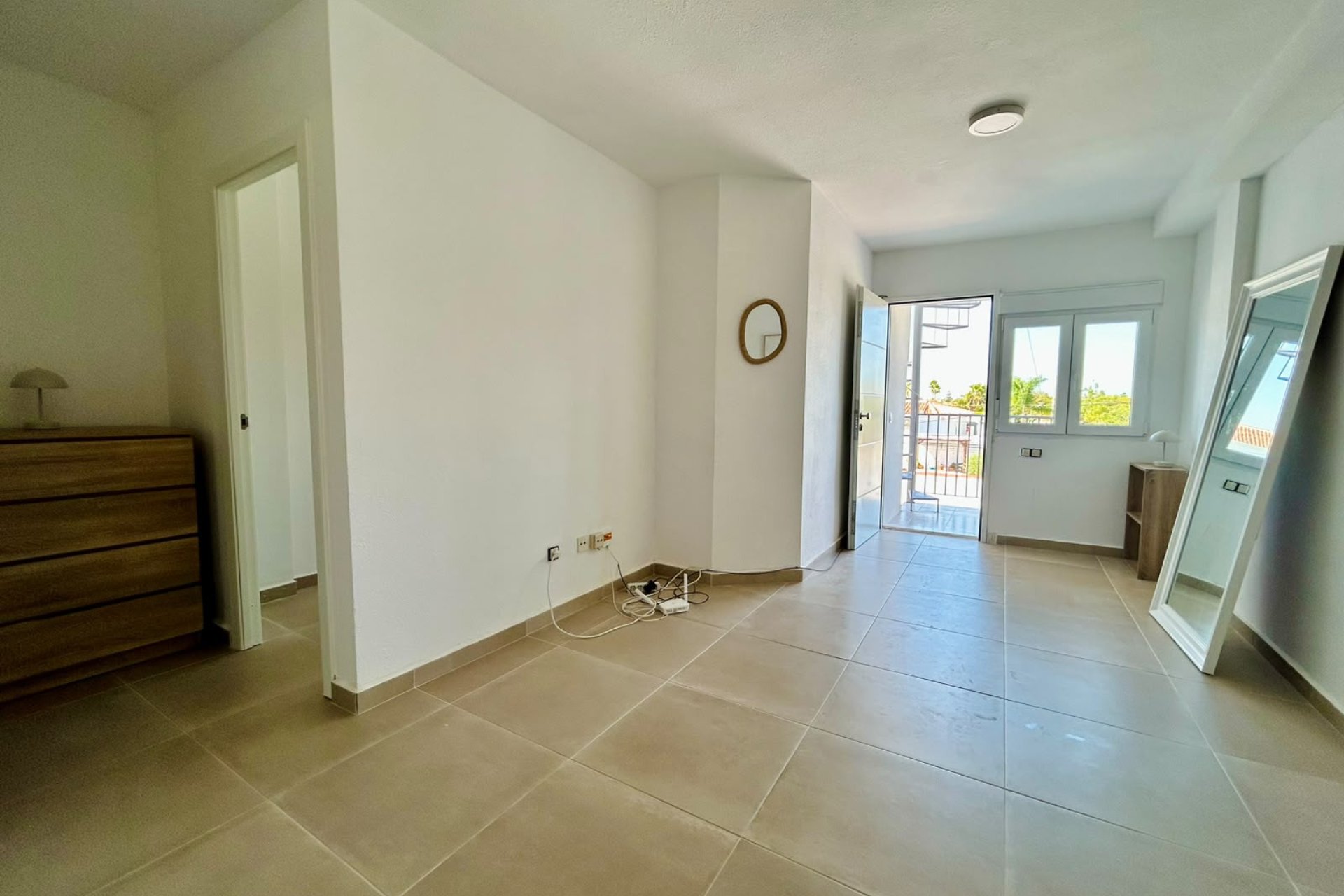 Odsprzedaż - Mieszkanie w bloku -
Torrevieja - San luis