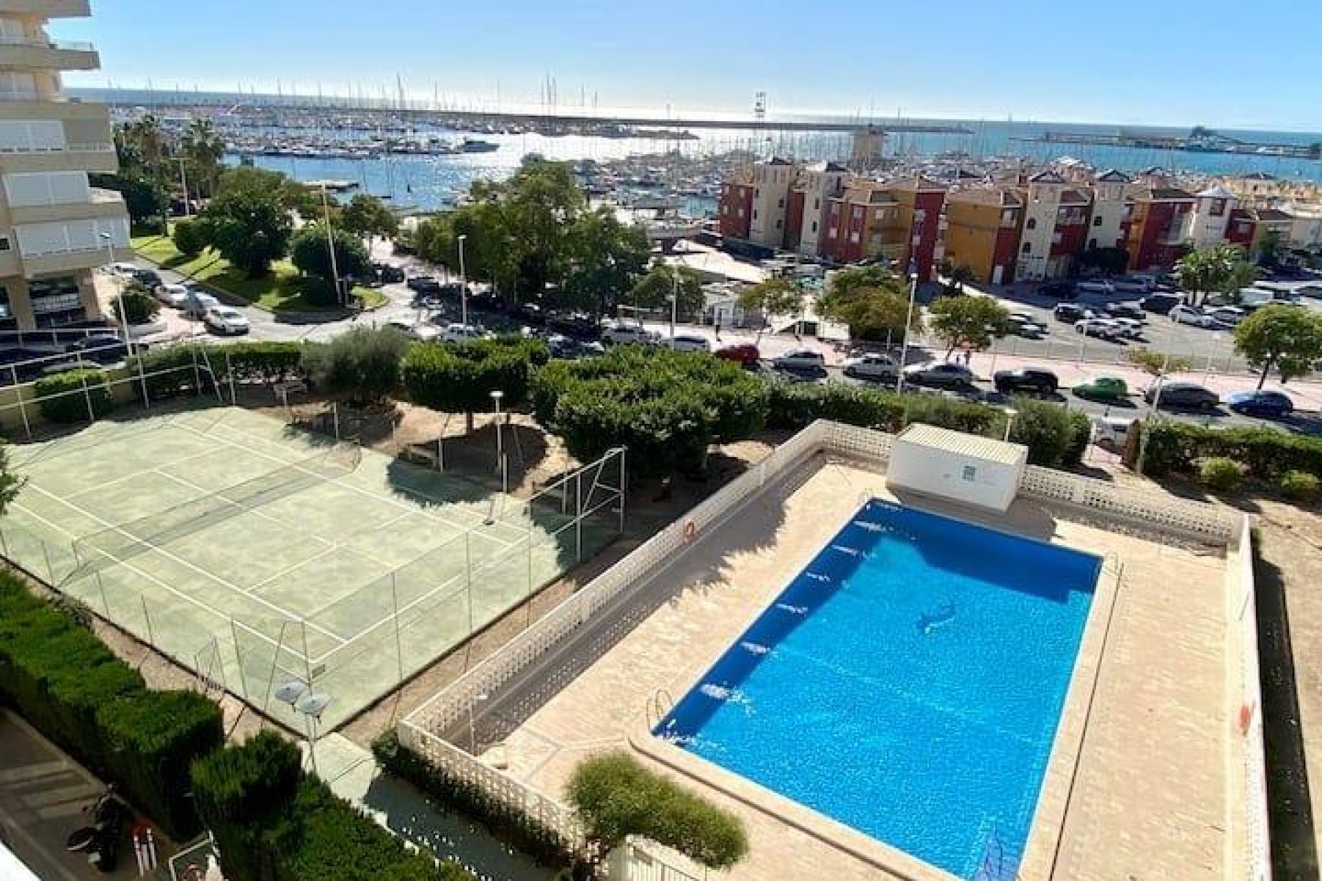 Odsprzedaż - Mieszkanie w bloku -
Torrevieja - torrevieja