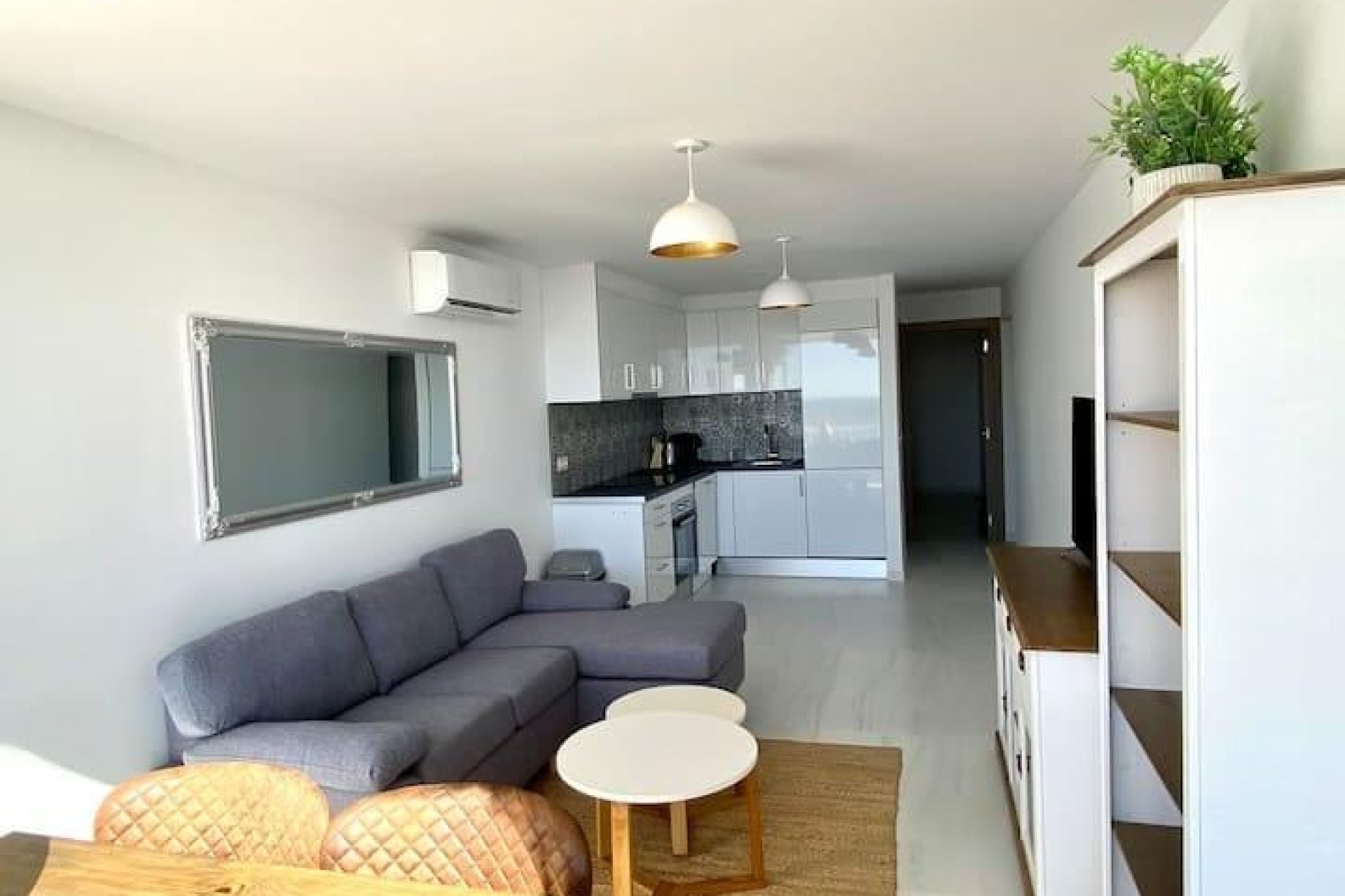 Odsprzedaż - Mieszkanie w bloku -
Torrevieja - torrevieja