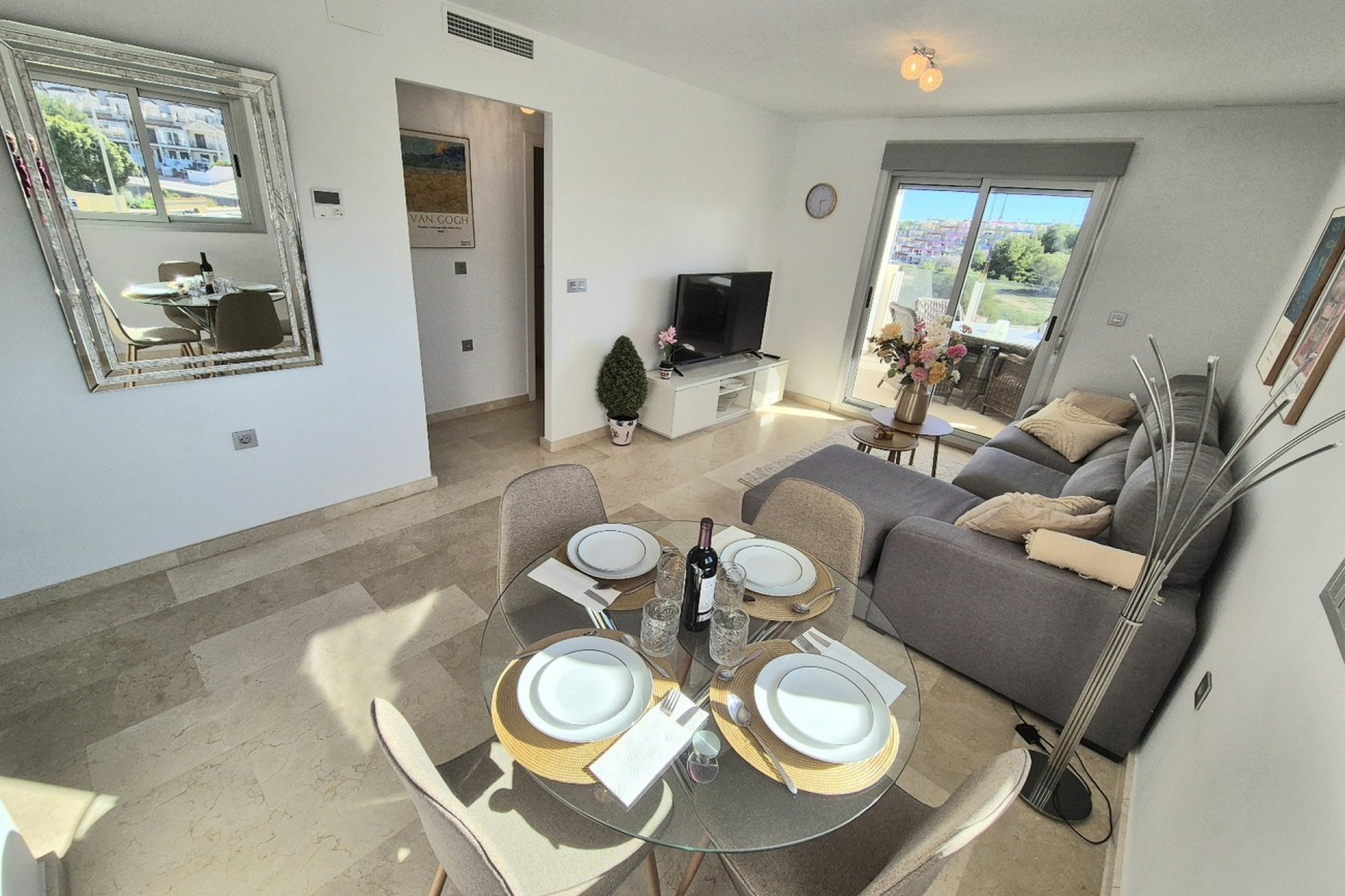 Odsprzedaż - Mieszkanie w bloku -
Villamartin - Costa Blanca