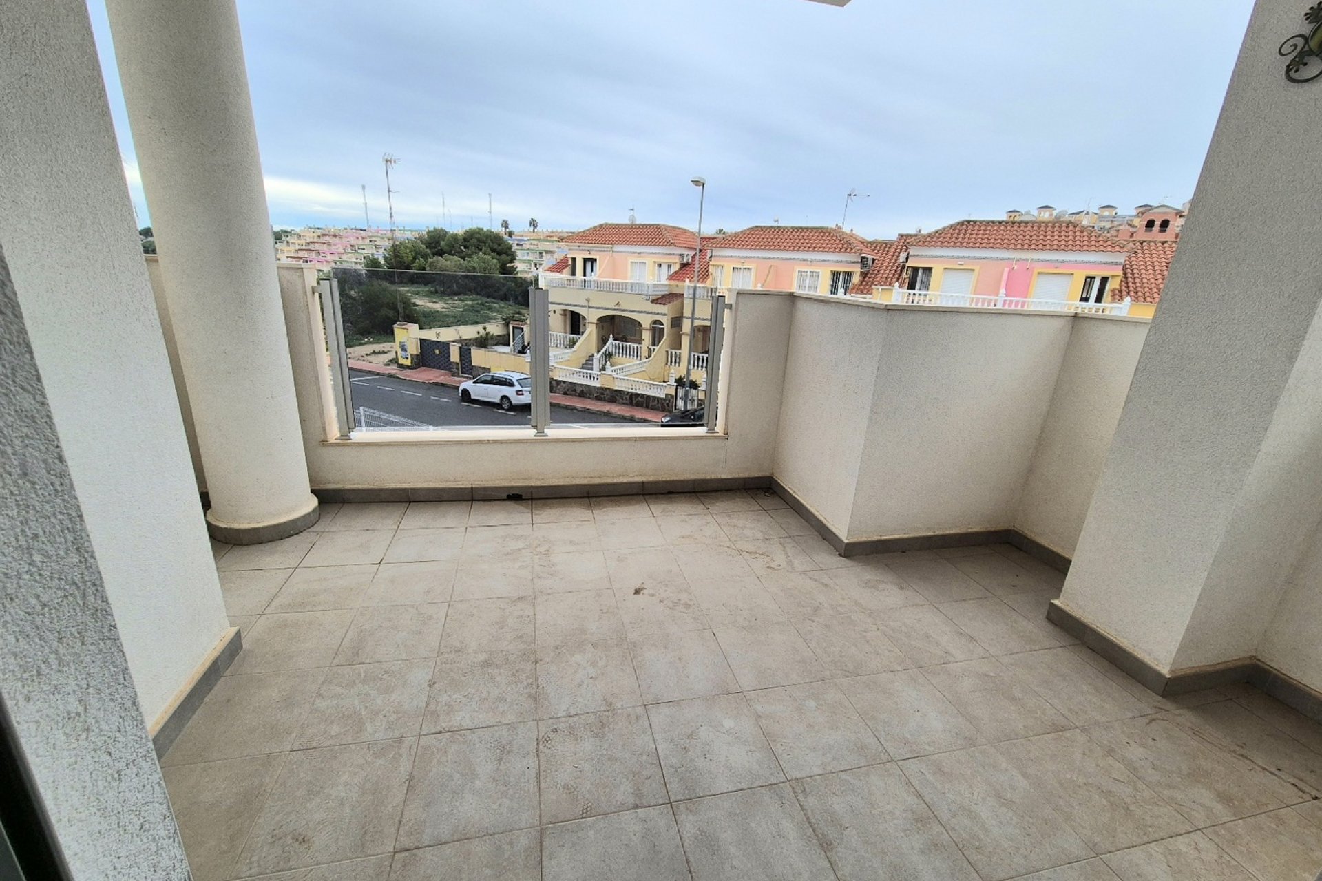 Odsprzedaż - Mieszkanie w bloku -
Villamartin - Costa Blanca