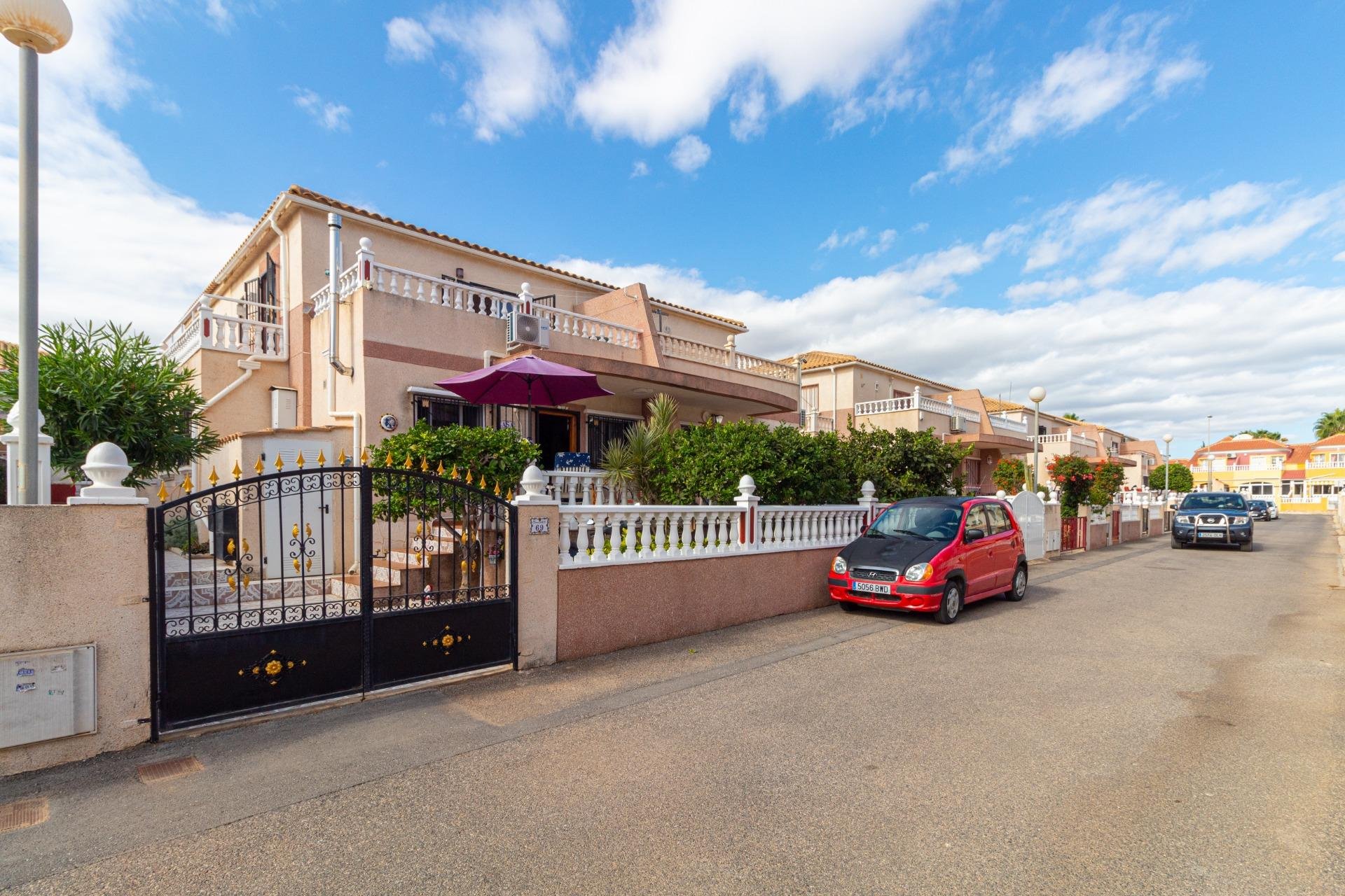 Odsprzedaż - Terraced house -
Orihuela Costa - Cabo Roig