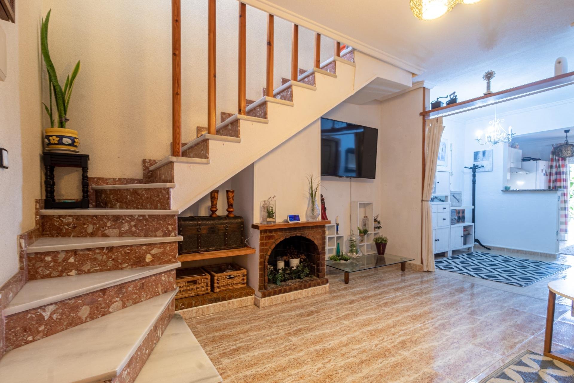 Odsprzedaż - Terraced house -
Torrevieja - Los altos