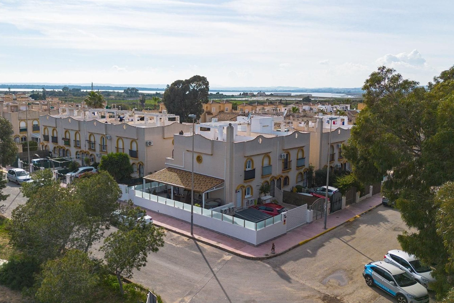 Odsprzedaż - Villa -
Guardamar del Segura - Urbanizaciones