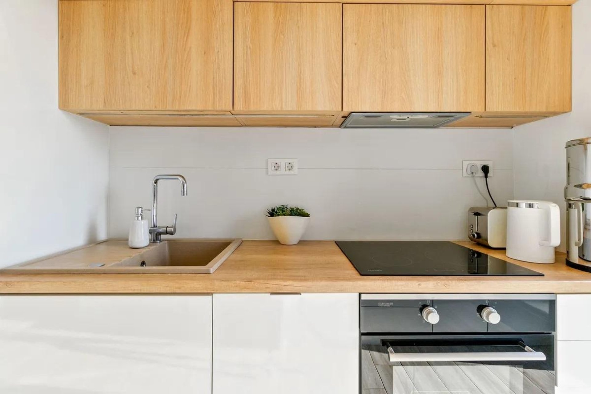 Odsprzedaż - Villa -
Orihuela Costa - La Zenia