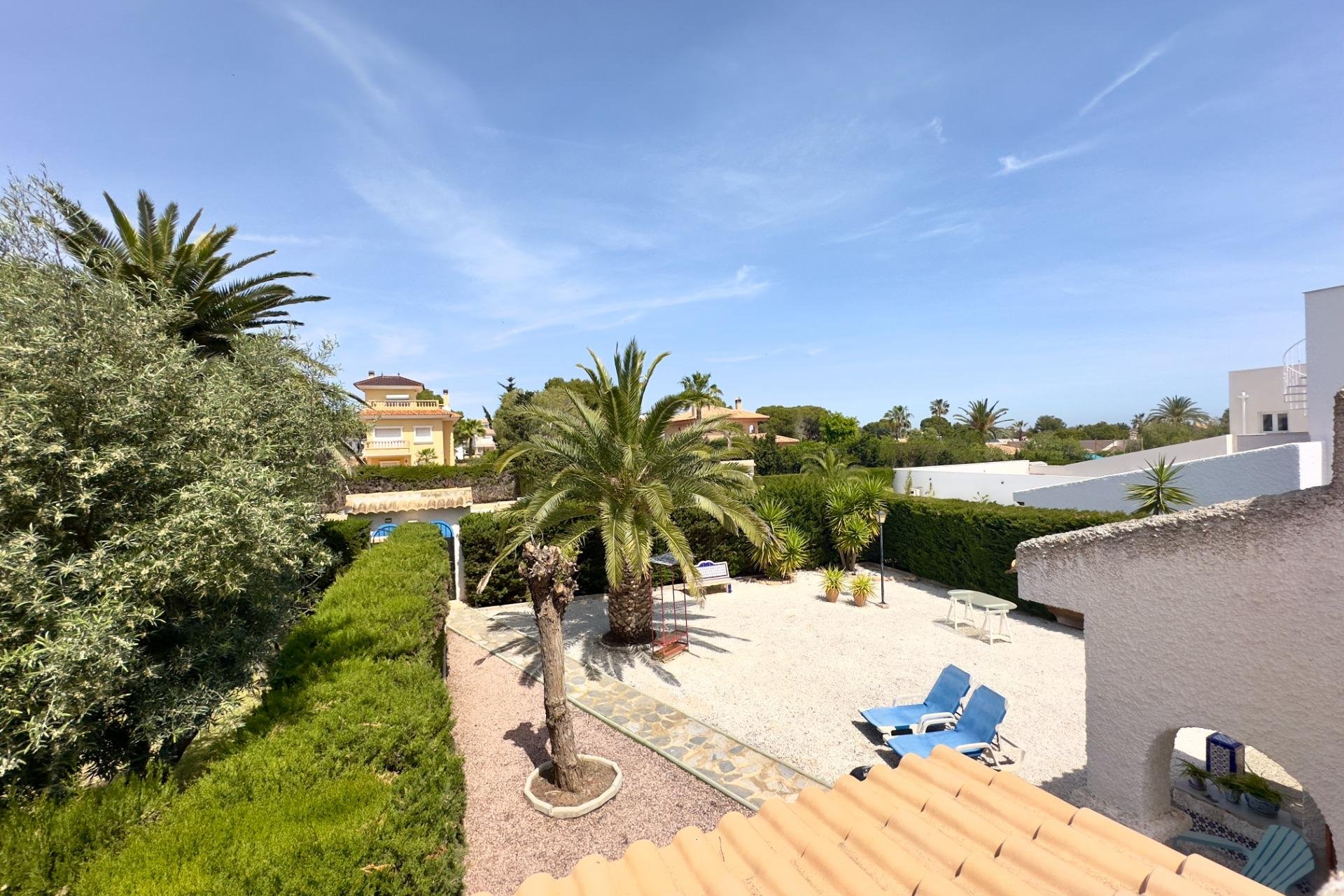 Odsprzedaż - Villa -
Orihuela Costa - La Zenia