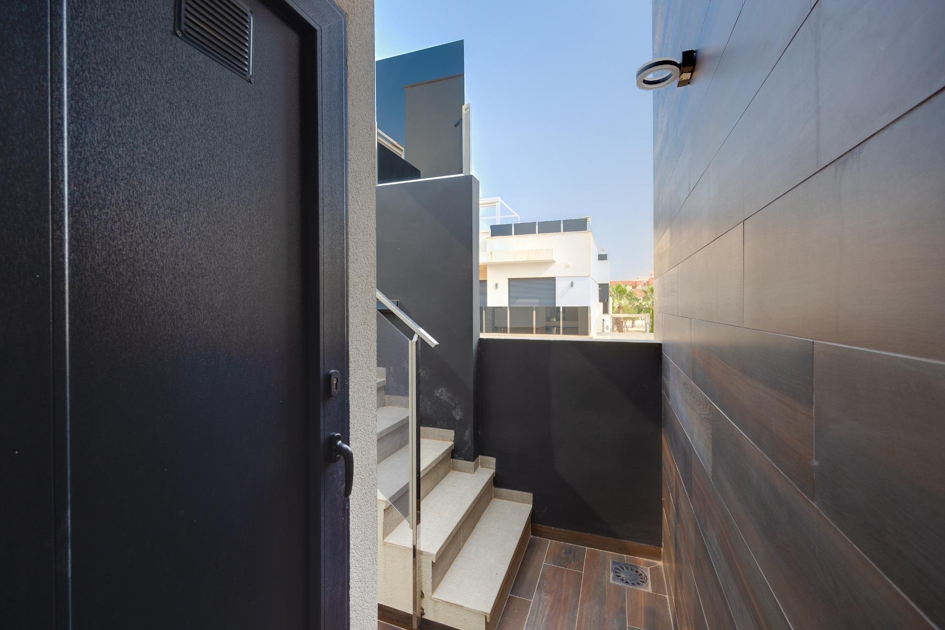 Odsprzedaż - Villa -
Orihuela Costa - Lomas de Cabo Roig