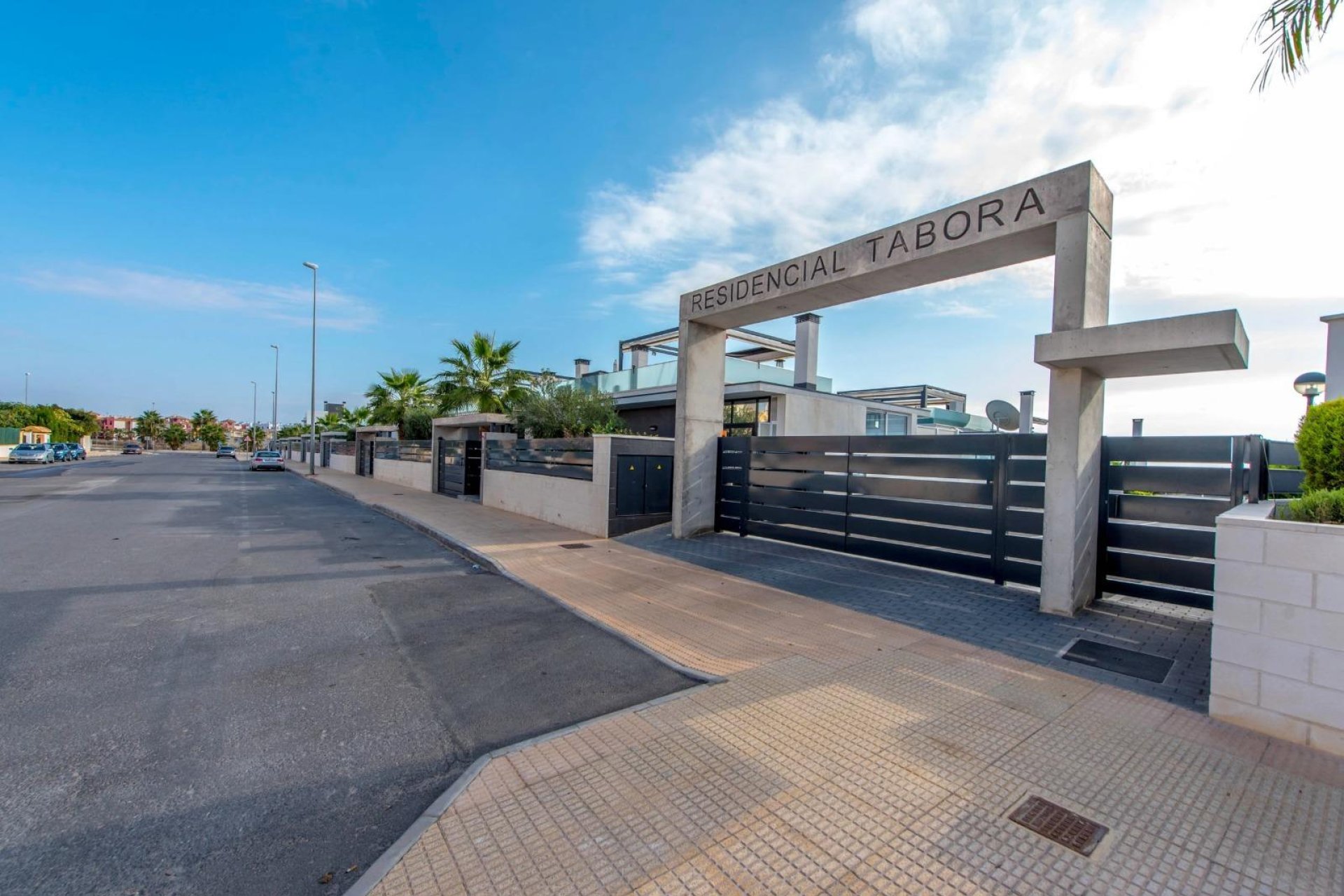 Odsprzedaż - Villa -
Orihuela Costa - Lomas de Cabo Roig