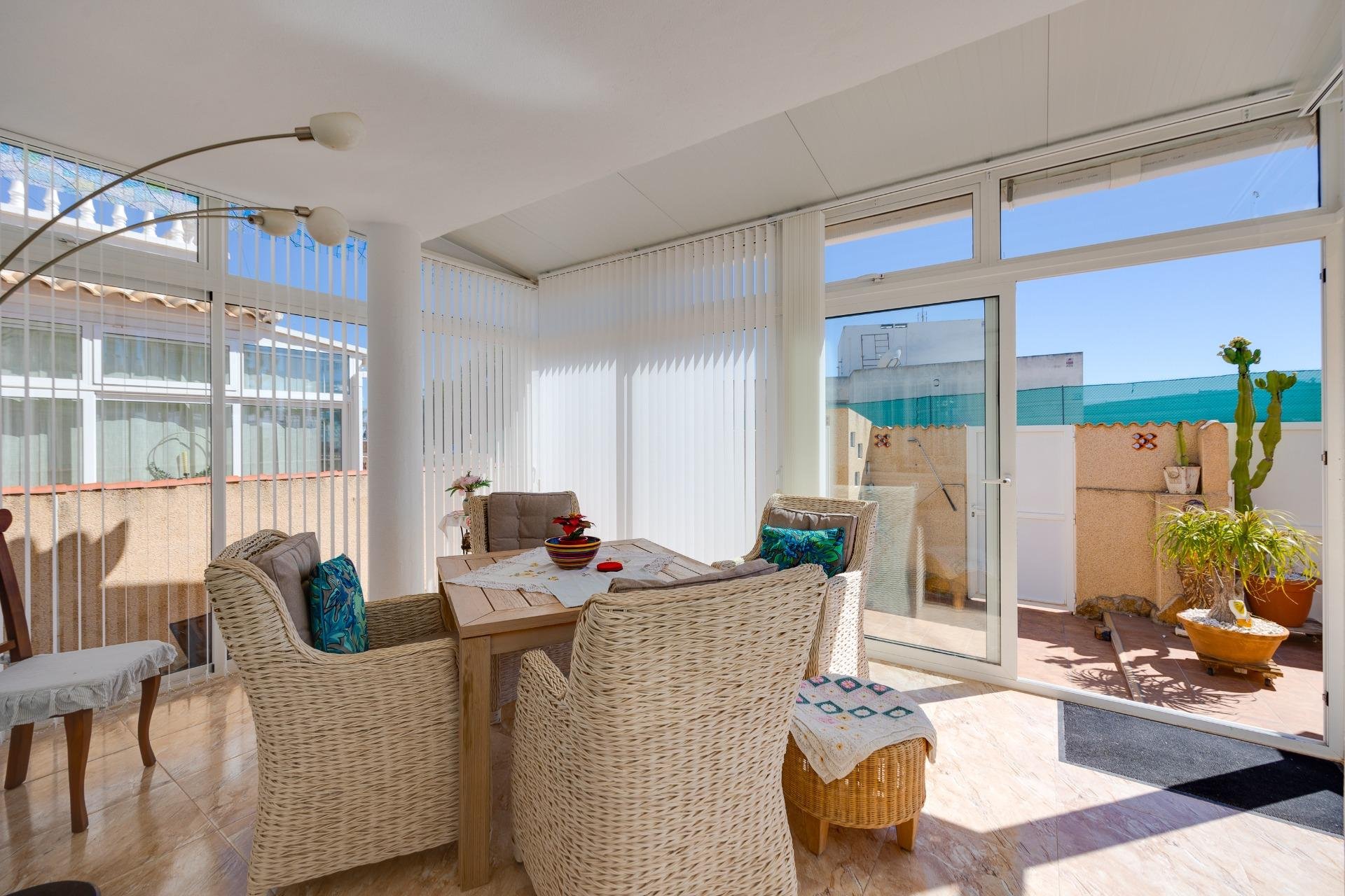 Odsprzedaż - Villa -
Orihuela Costa - Lomas de Don Juan