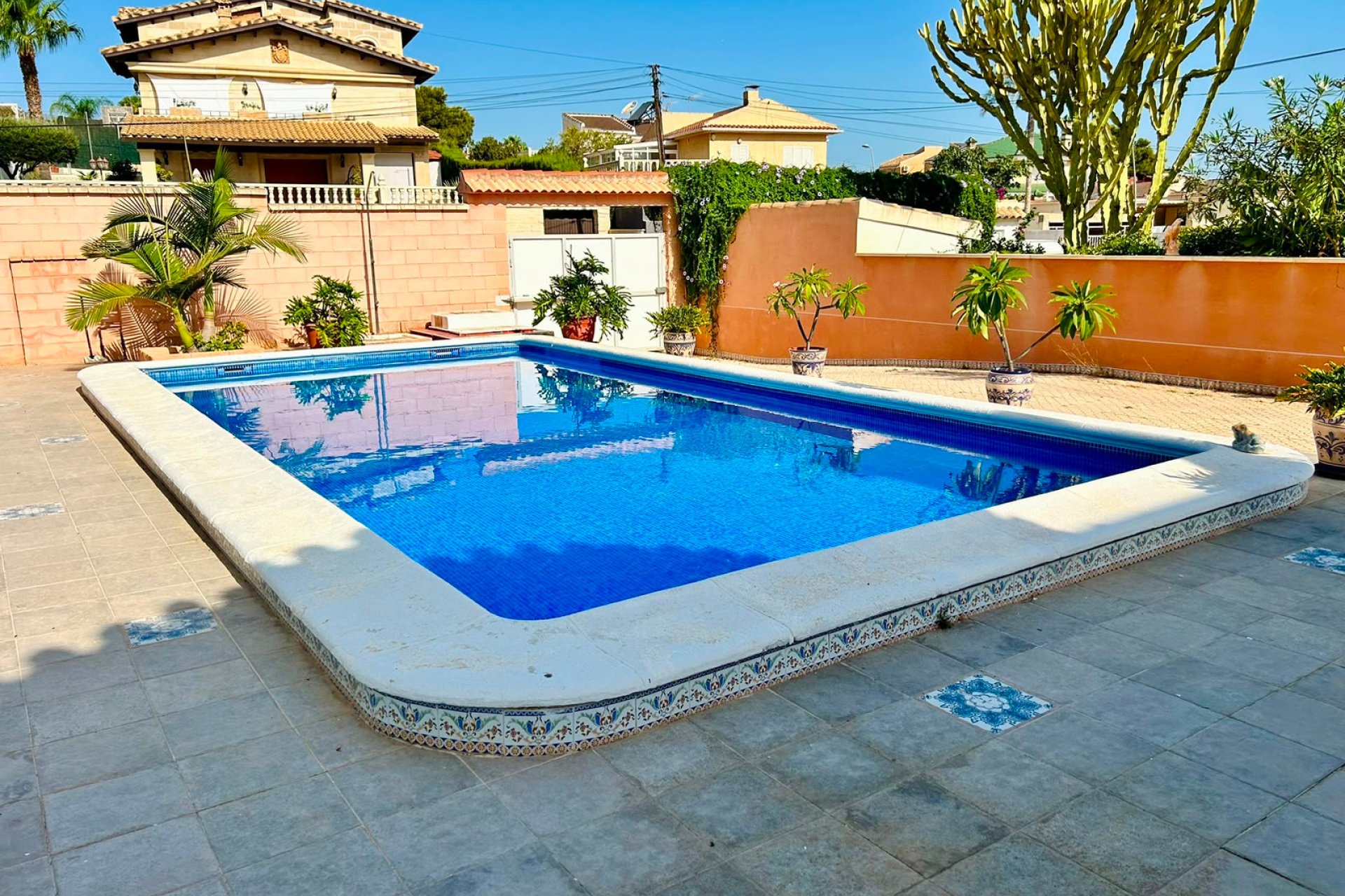 Odsprzedaż - - VILLA -
Orihuela Costa - Los Balcones