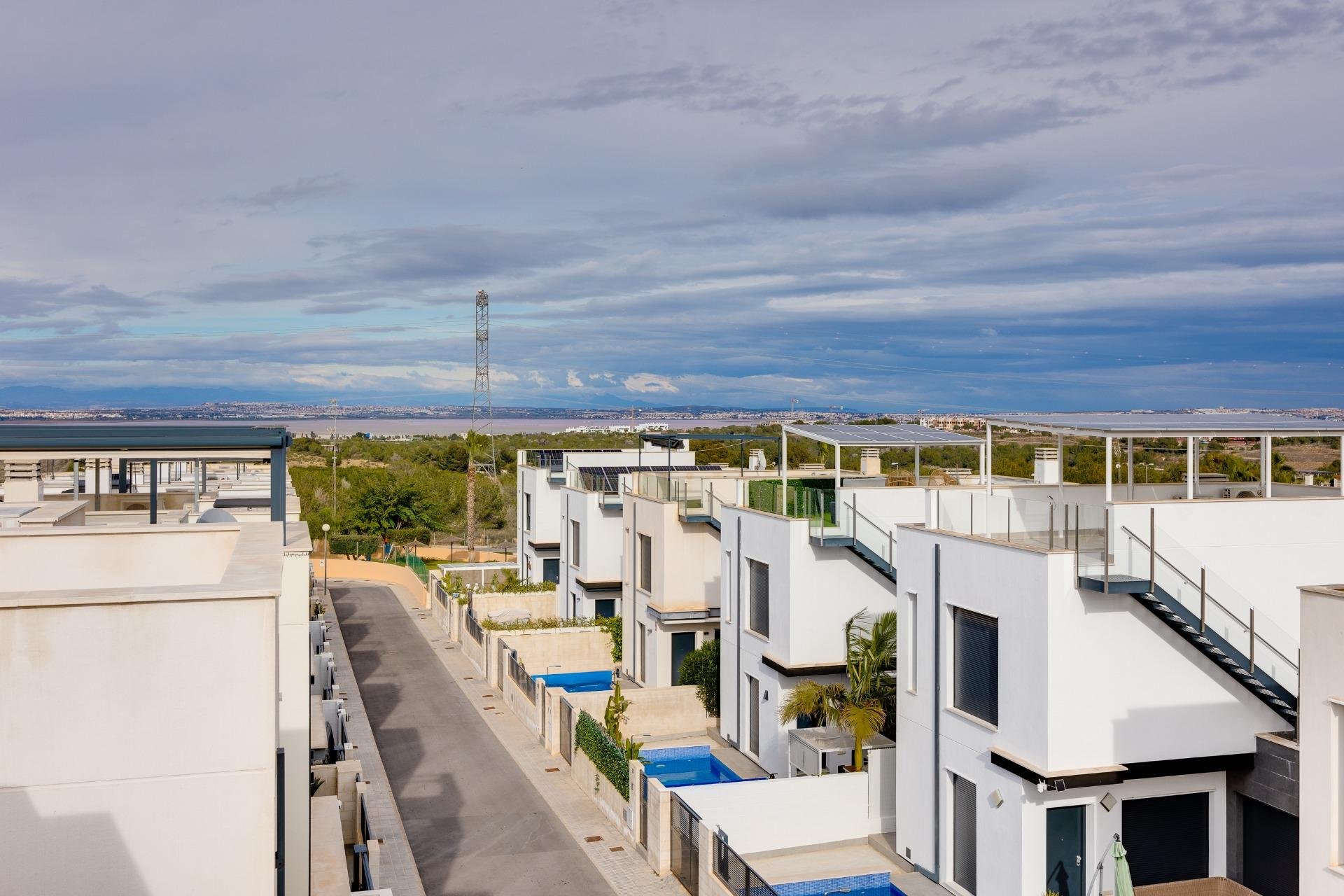 Odsprzedaż - Villa -
Orihuela Costa - PAU 26