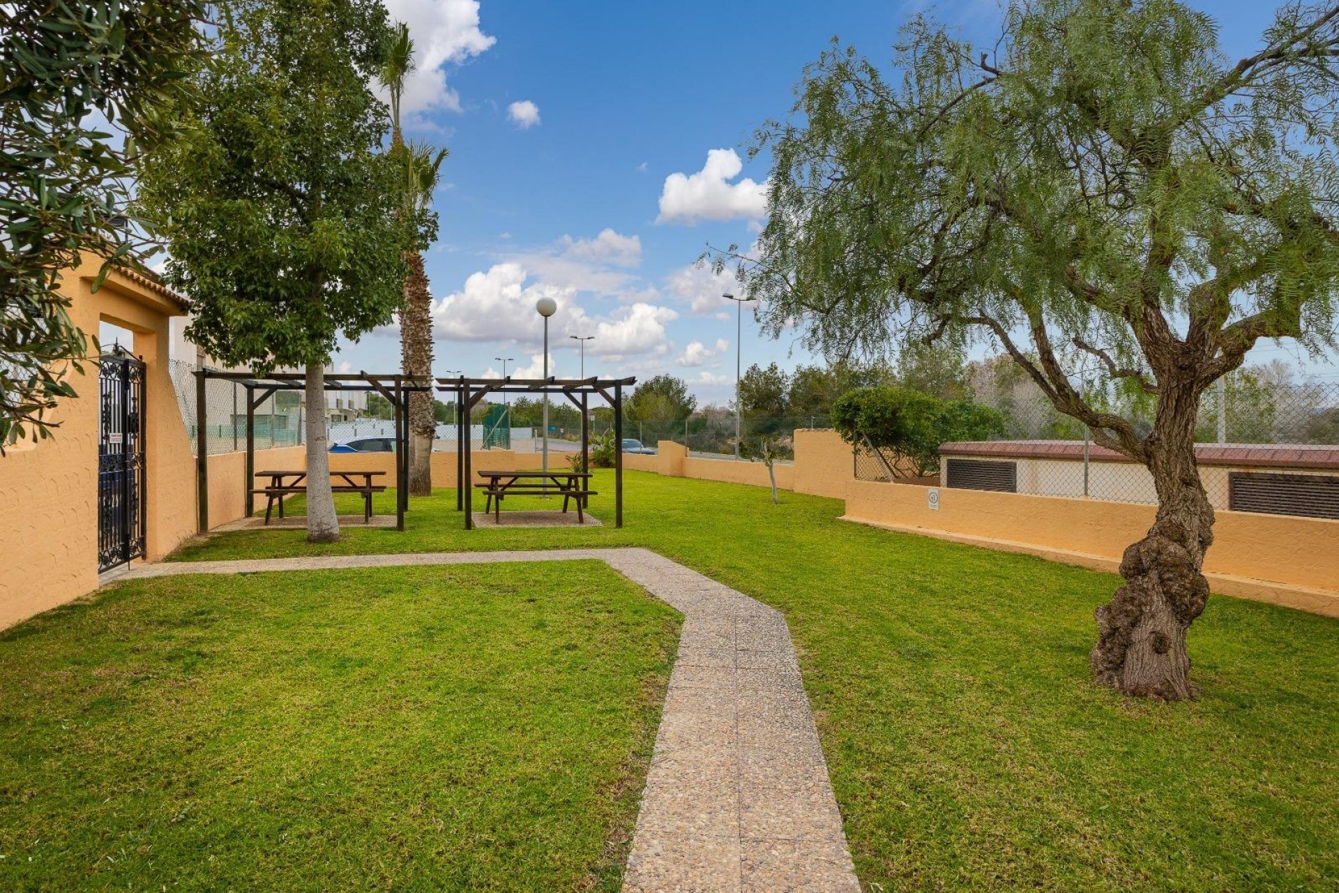 Odsprzedaż - Villa -
Orihuela Costa - PAU 26