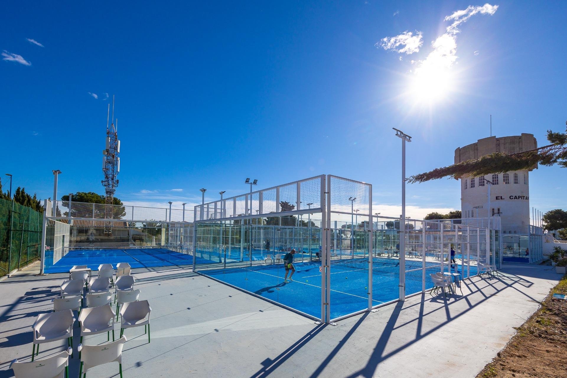 Odsprzedaż - Villa -
Orihuela Costa - PAU 26