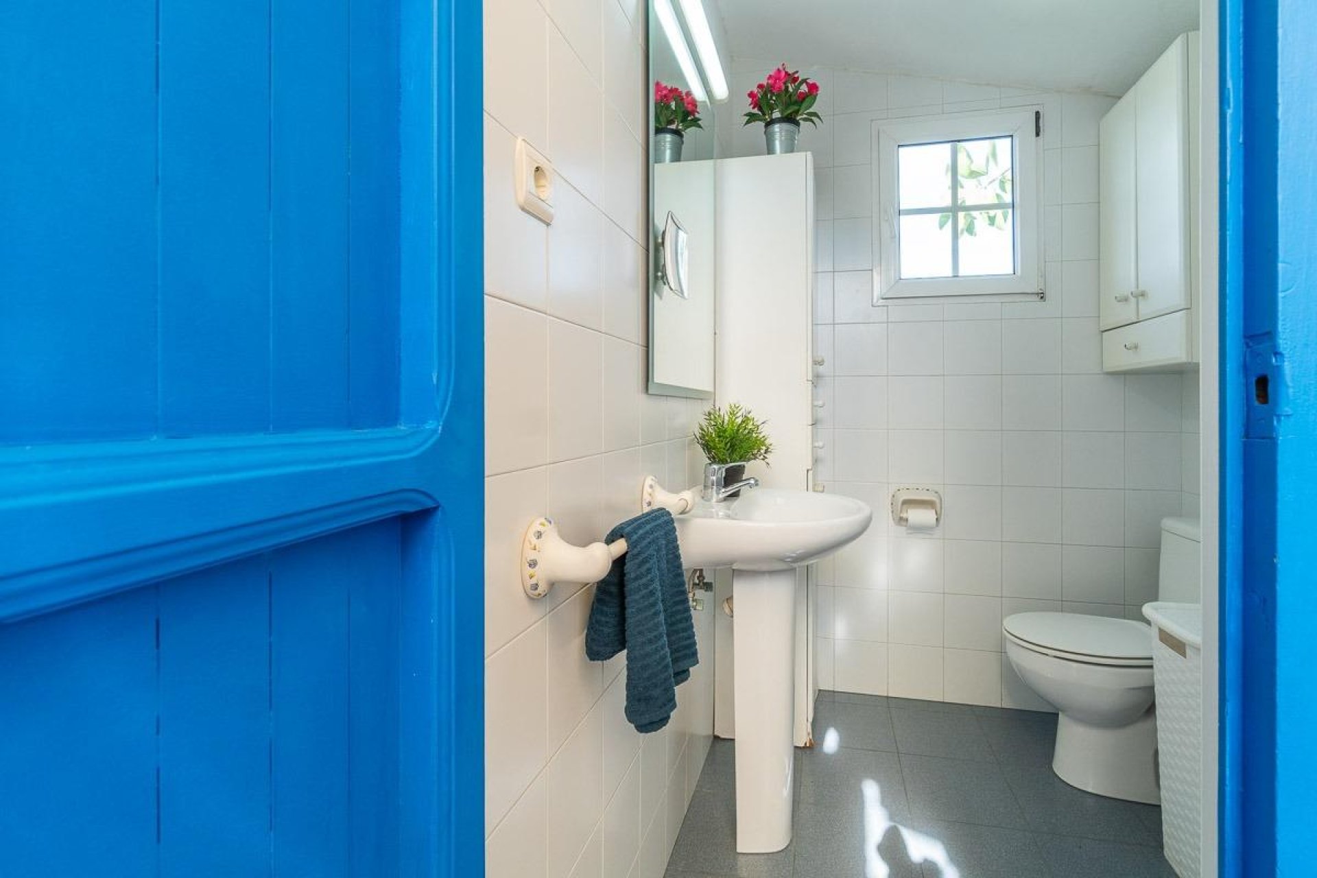 Odsprzedaż - Villa -
Orihuela Costa - Punta Prima