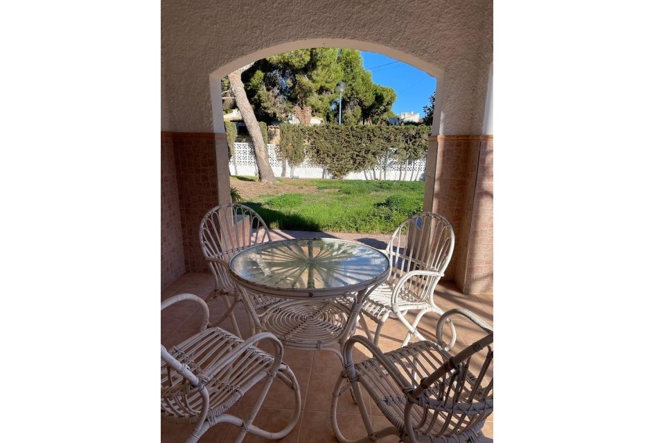 Odsprzedaż - Villa -
Orihuela Costa - Rocio del Mar