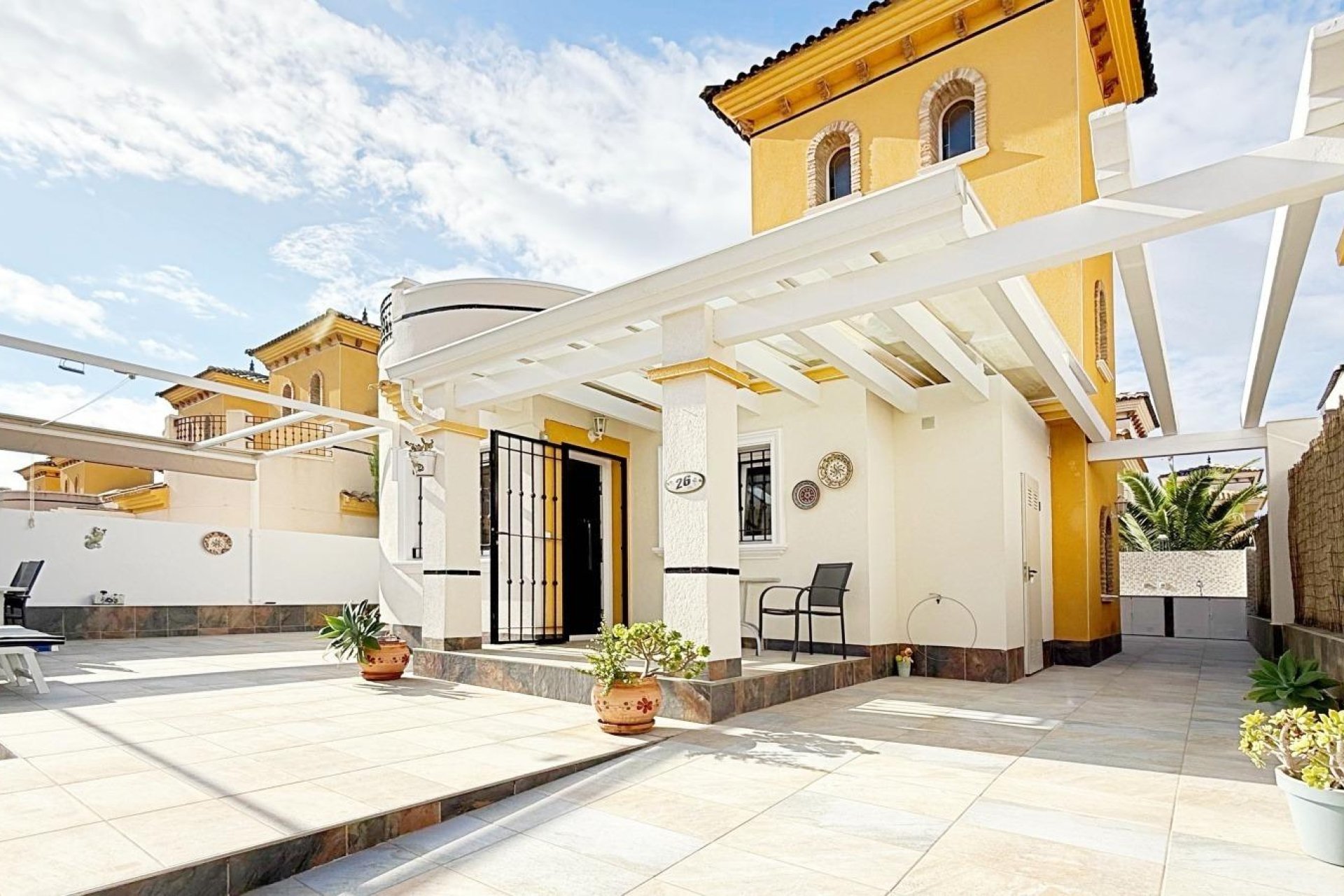 Odsprzedaż - Villa -
Orihuela Costa - Urbanización Perla del Mar