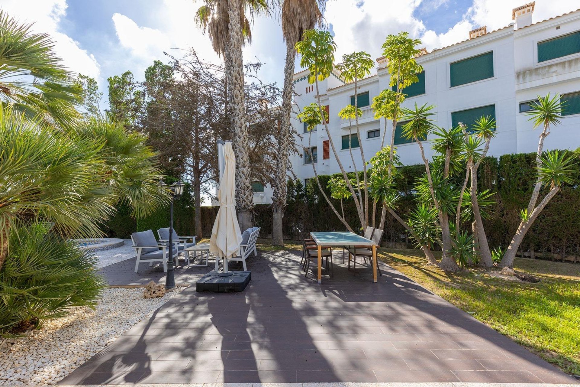 Odsprzedaż - Villa -
Orihuela Costa - Villamartín