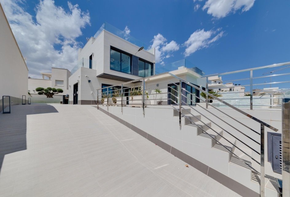 Odsprzedaż - Villa -
San Miguel de Salinas - Cerro del Sol