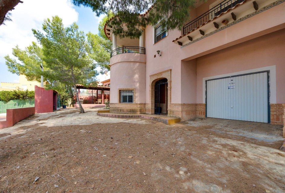 Odsprzedaż - Villa -
San Miguel de Salinas - Ciudad de las comunicaciones