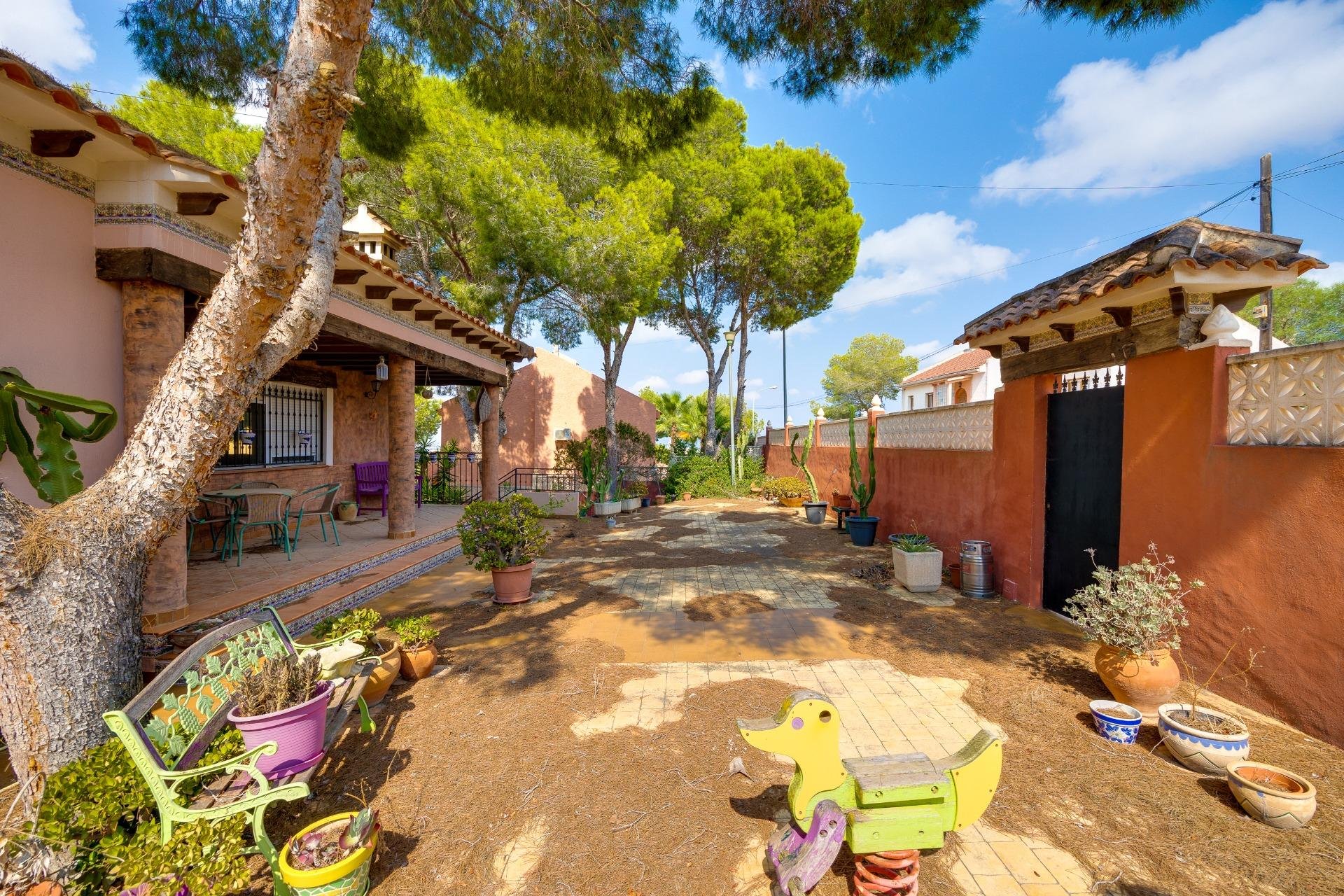 Odsprzedaż - Villa -
San Miguel de Salinas - Ciudad de las comunicaciones