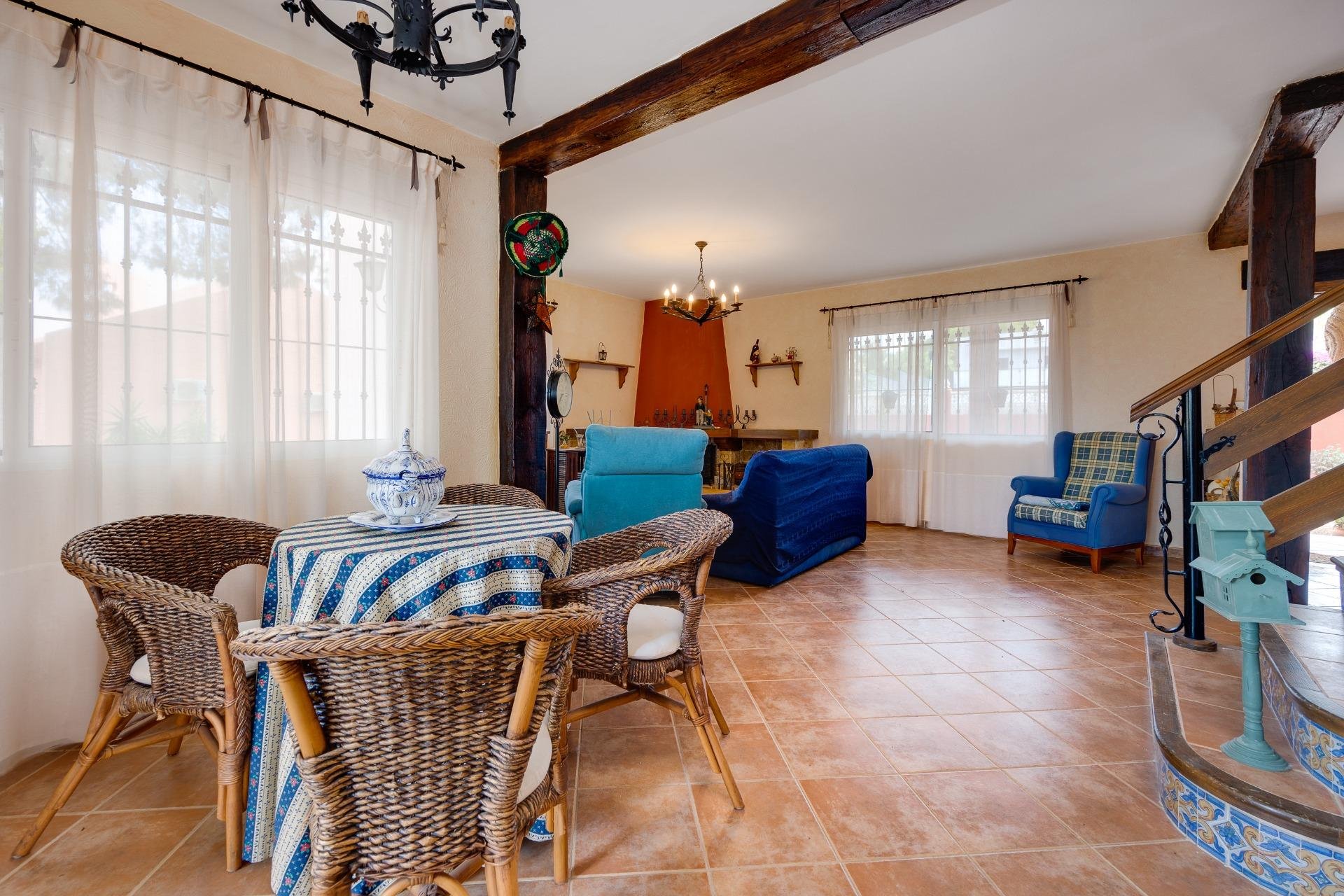 Odsprzedaż - Villa -
San Miguel de Salinas - Ciudad de las comunicaciones
