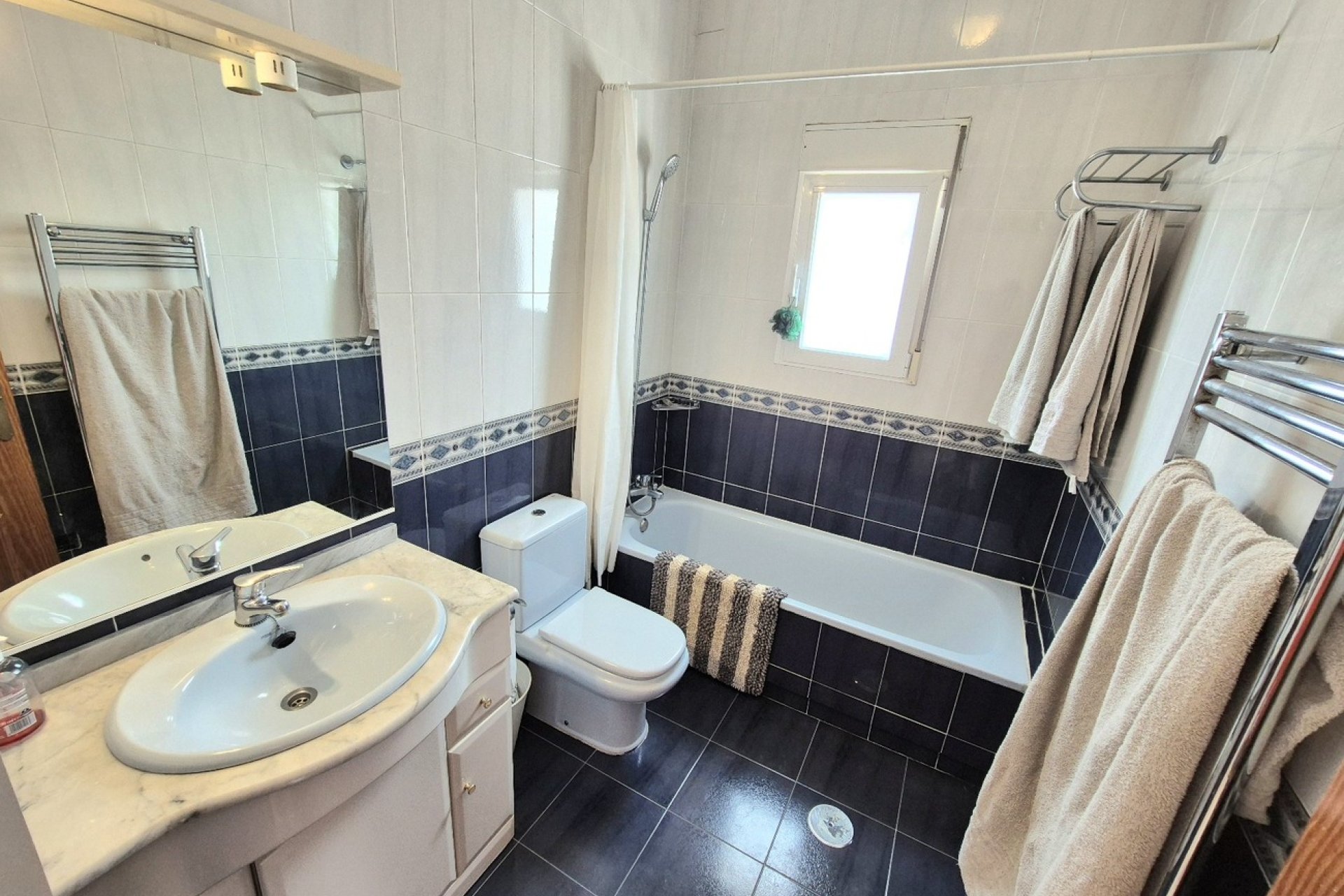 Odsprzedaż - Villa -
San Miguel de Salinas - Ciudad de las comunicaciones