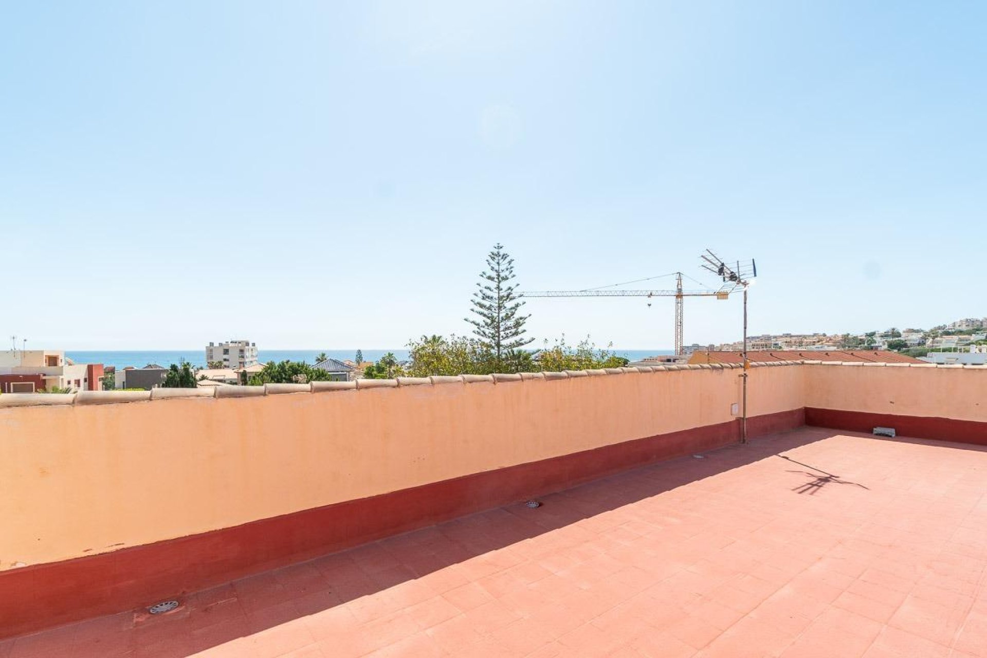 Odsprzedaż - Villa -
Torrevieja - La Mata