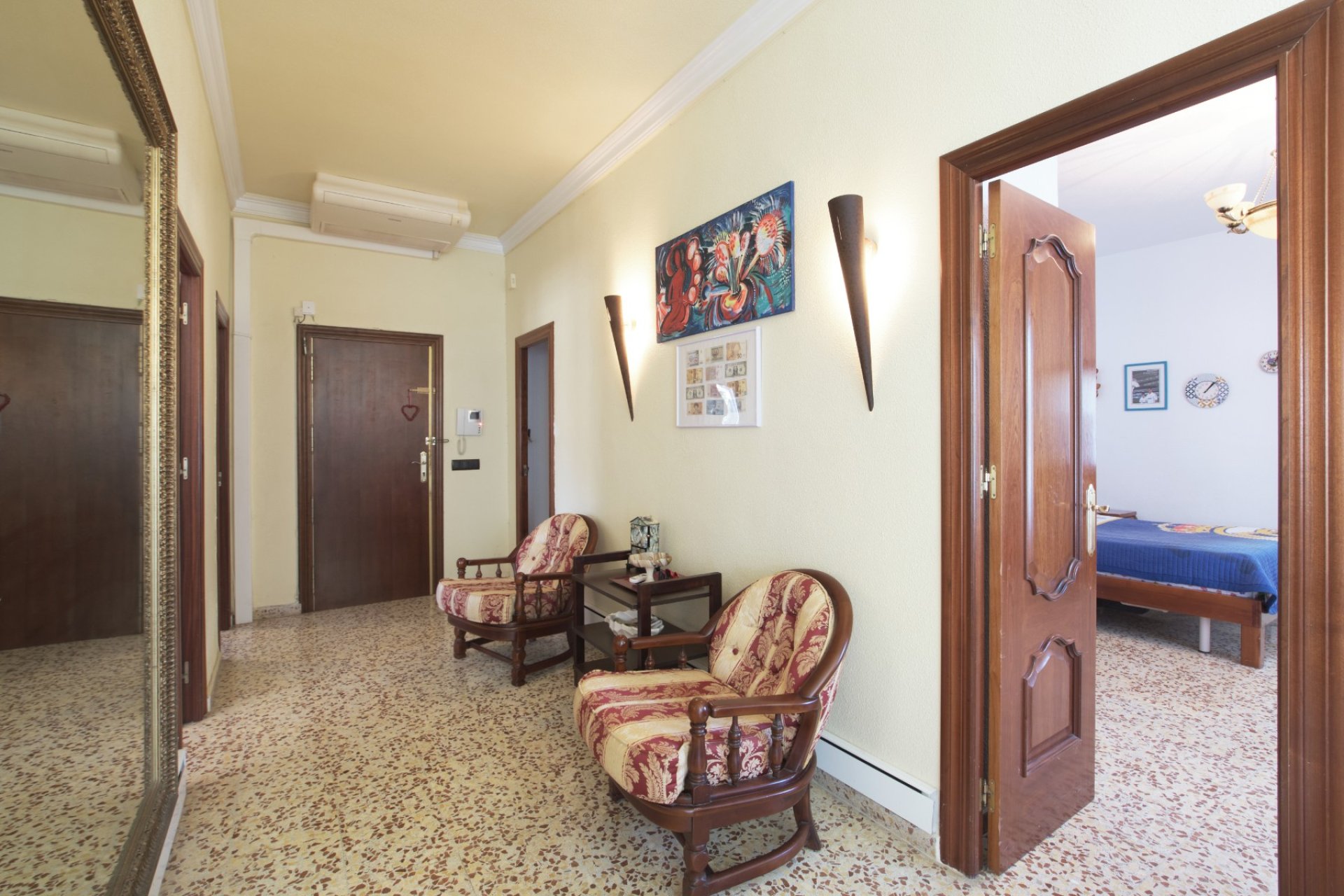 Odsprzedaż - Villa -
Torrevieja - La Mata