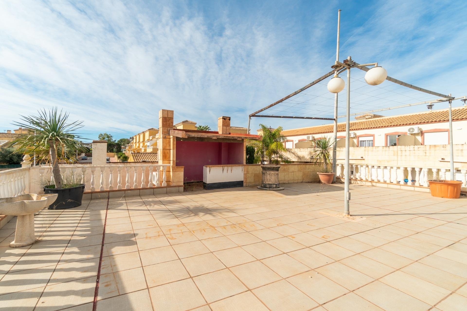 Odsprzedaż - Villa -
Torrevieja - Los altos