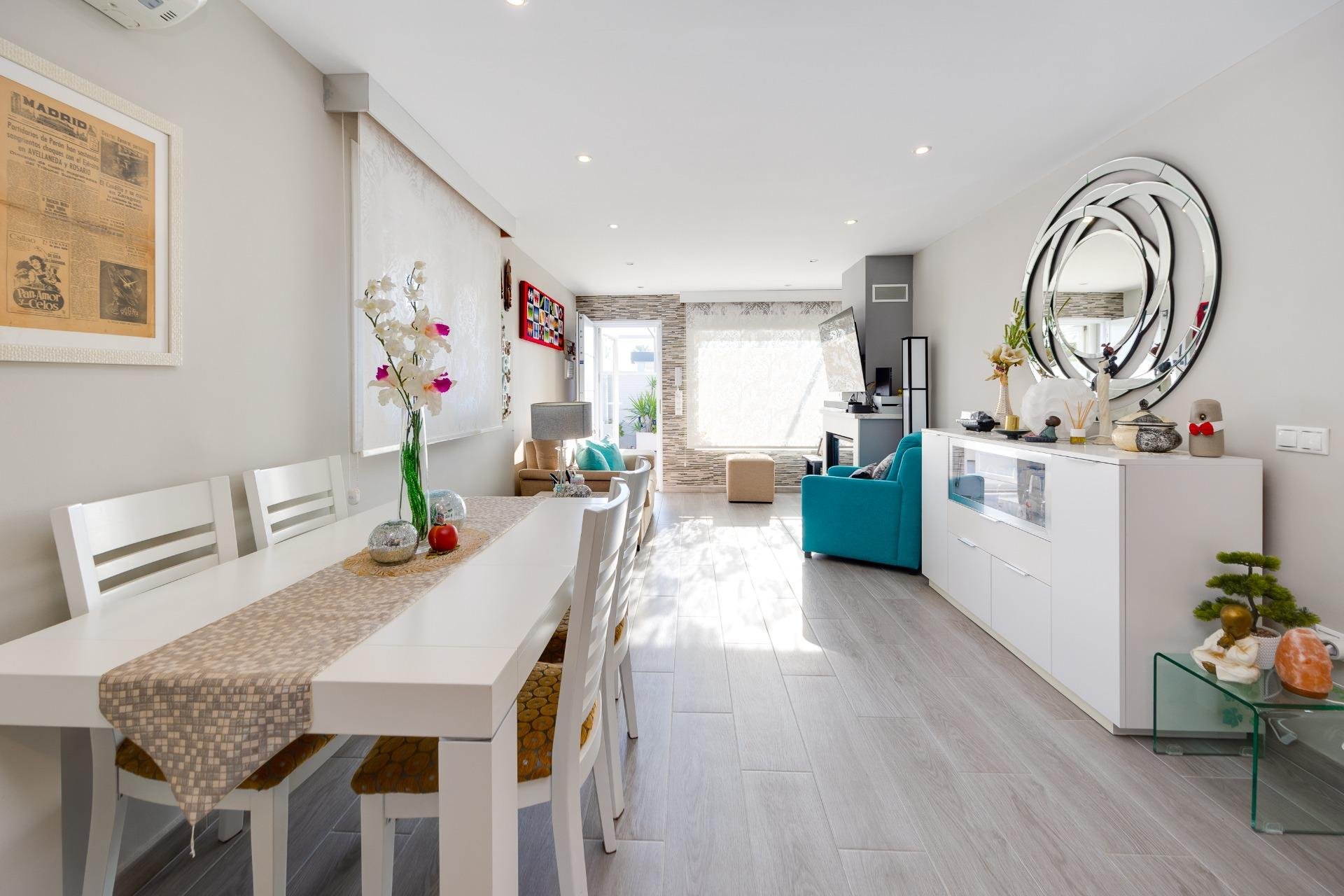 Odsprzedaż - Villa -
Torrevieja - Los Balcones - Los Altos del Edén