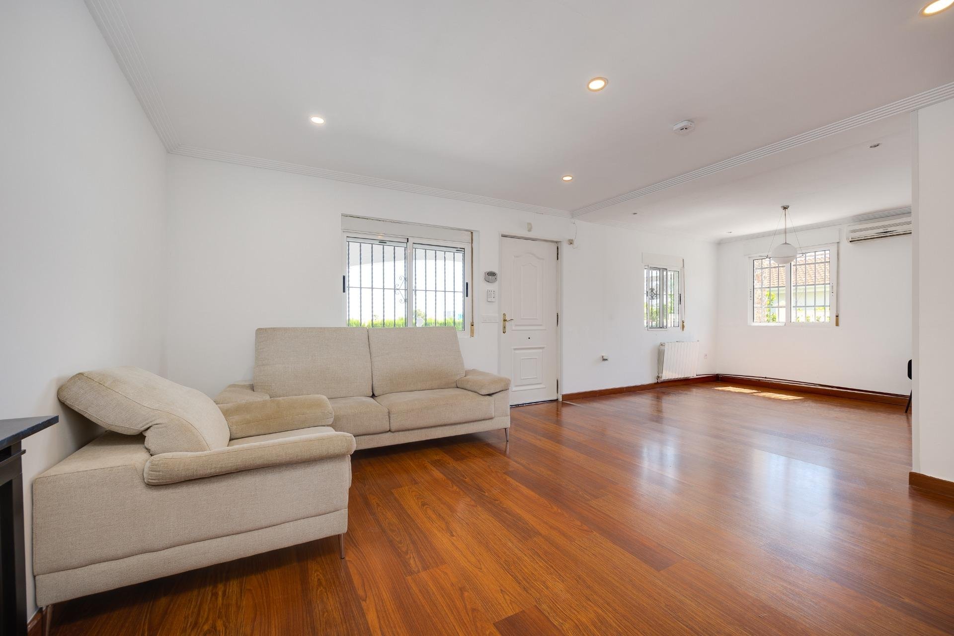 Odsprzedaż - Villa -
Torrevieja - Los Balcones - Los Altos del Edén