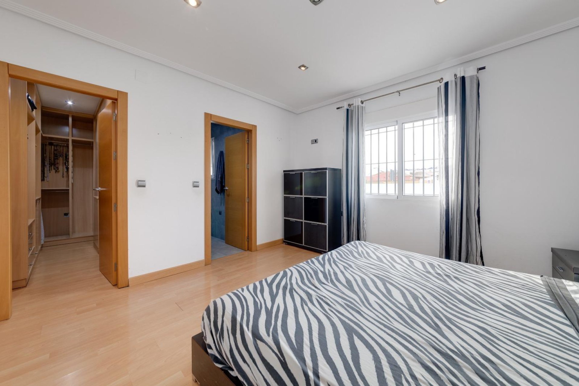 Odsprzedaż - Villa -
Torrevieja - Los balcones