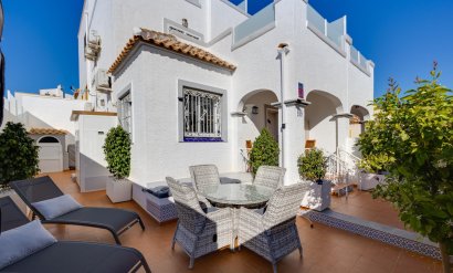 Radhus - Återförsäljning - Orihuela Costa -
                Los Altos