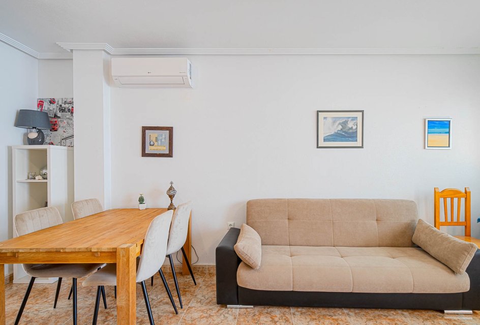Resale - Apartament -
Punta Prima