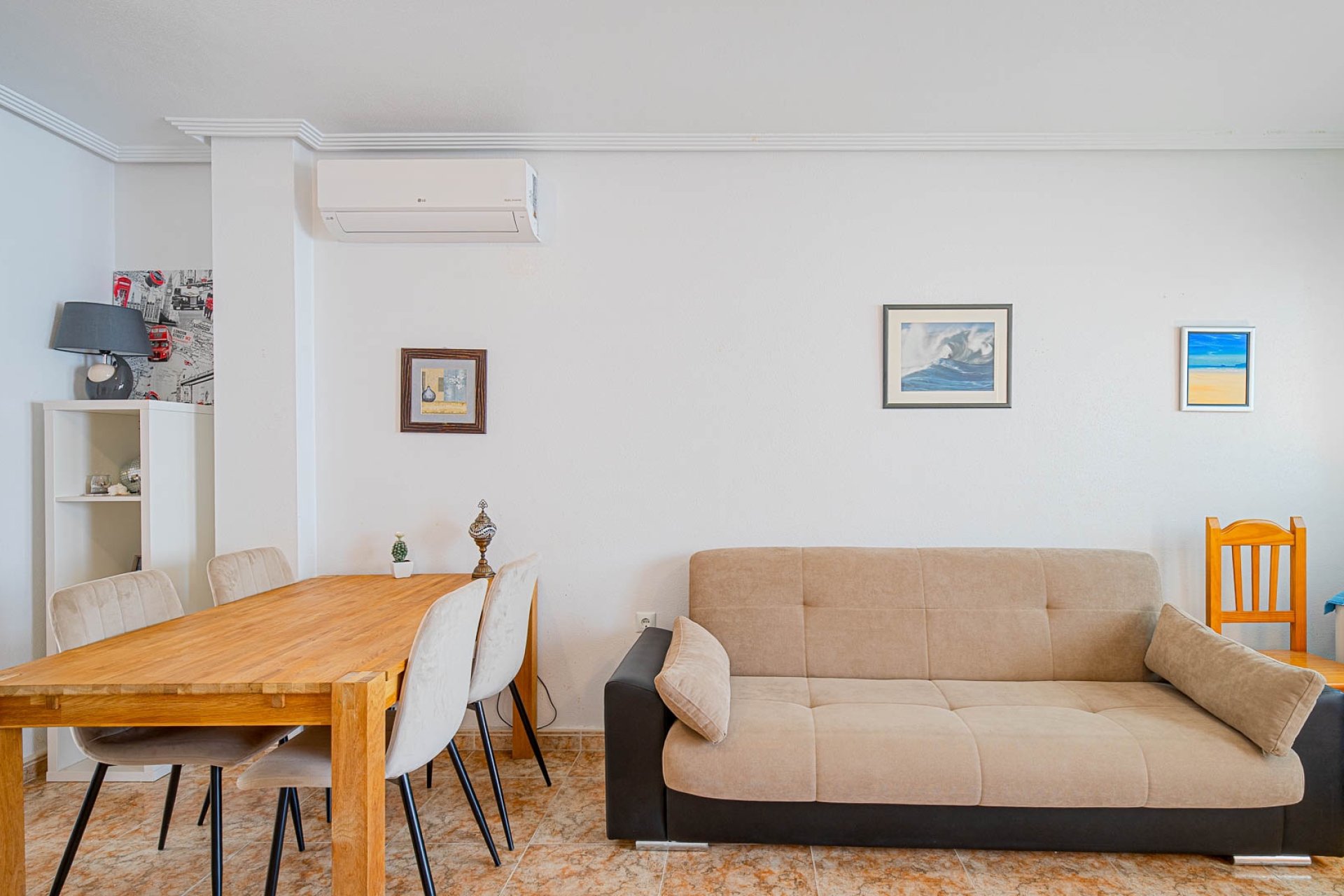 Resale - Apartament -
Punta Prima