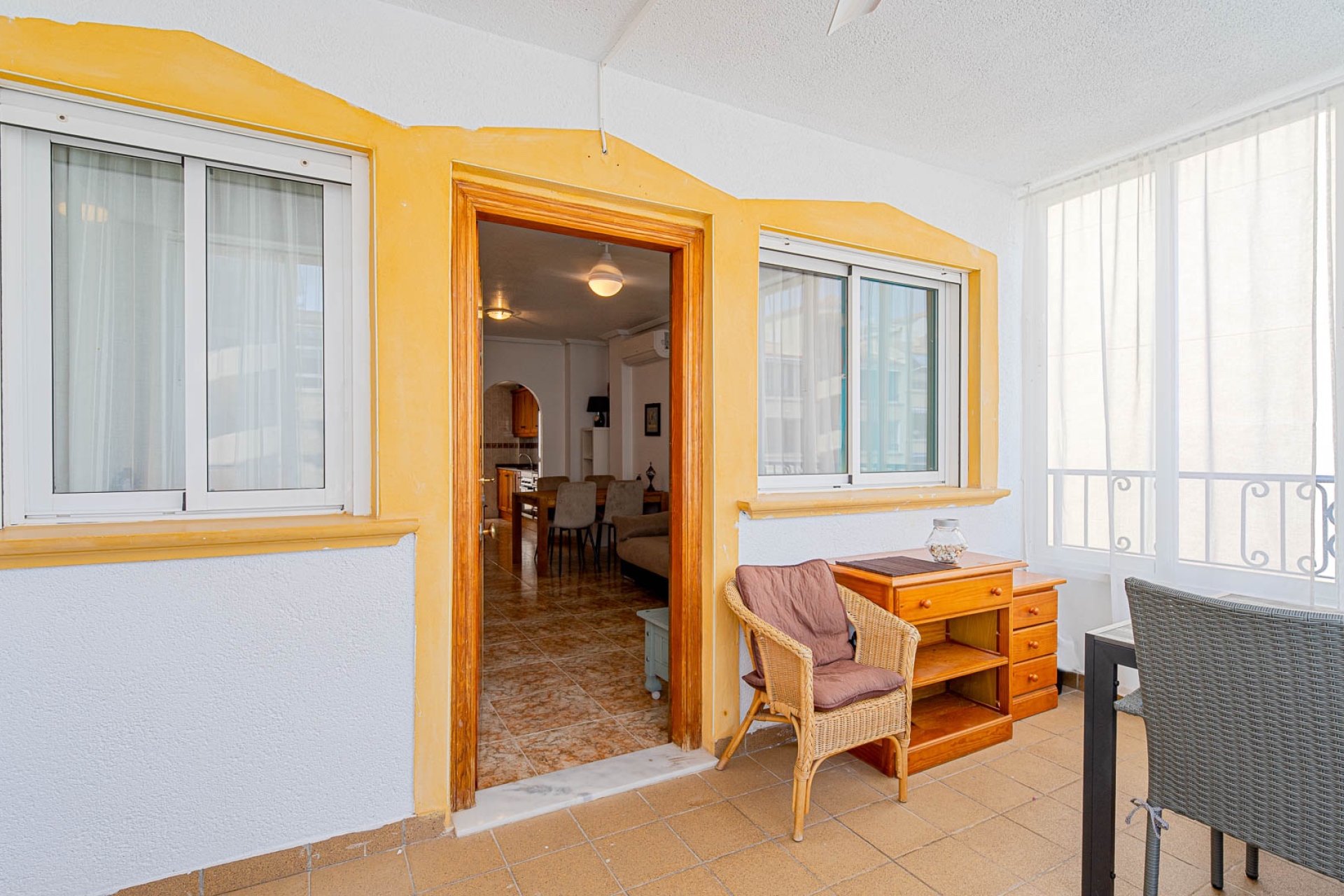 Resale - Apartament -
Punta Prima